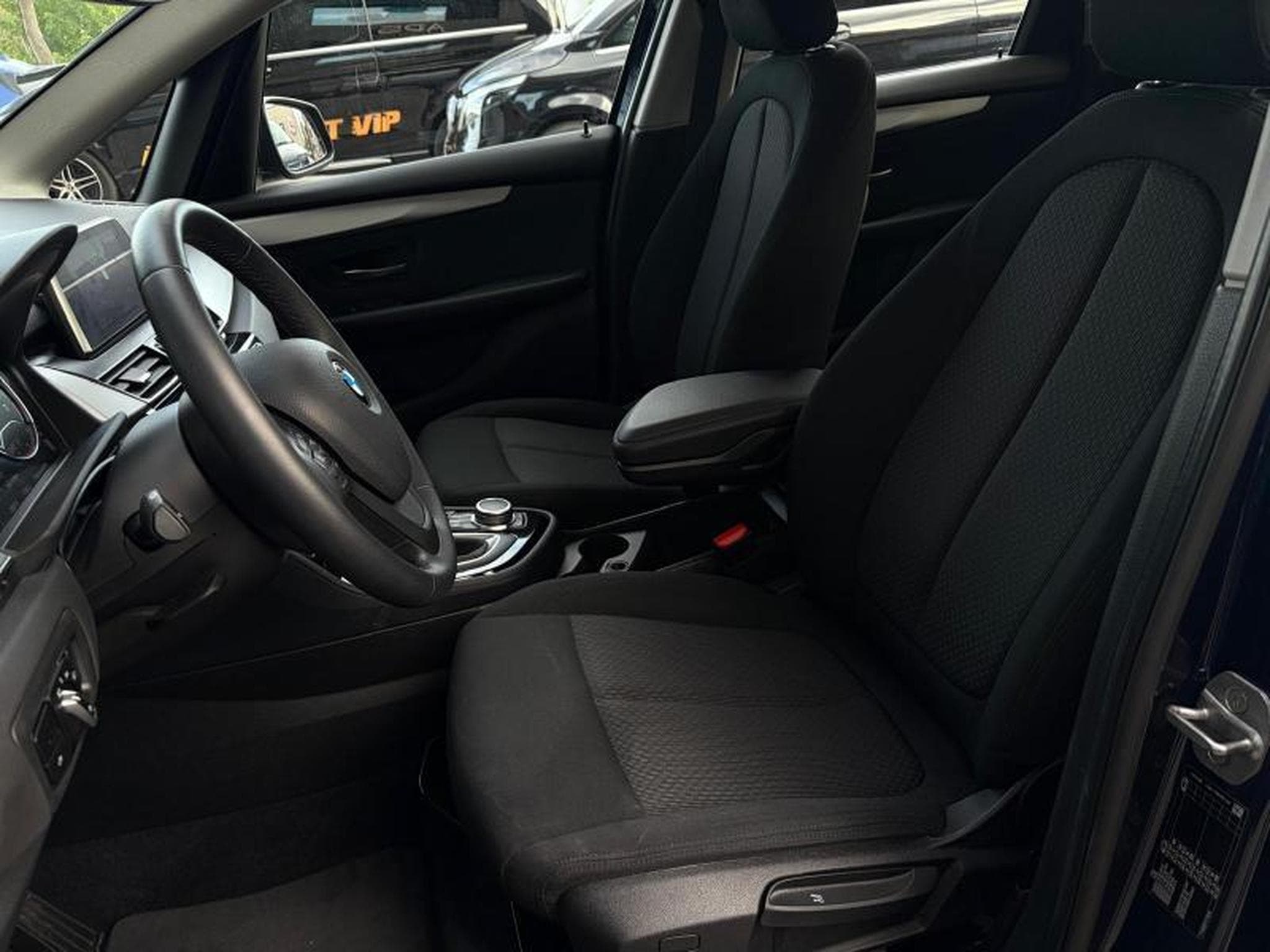 BMW 218 Activ Tourer 1.5L 136ch /GPS (2020) - Photo 7
