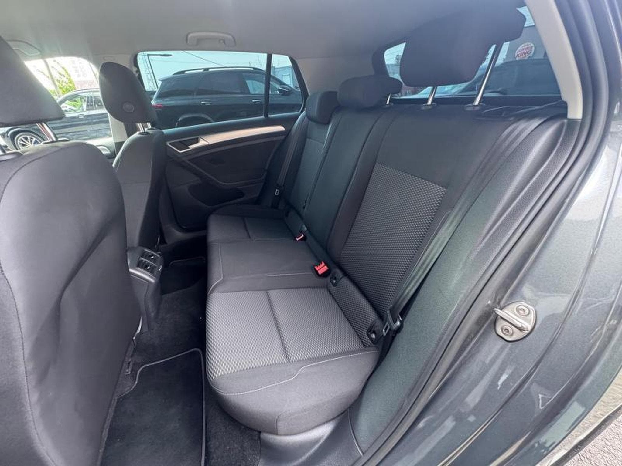 VW Golf VII Trendline/1.0 116ch/Clim (2019) - Photo 9