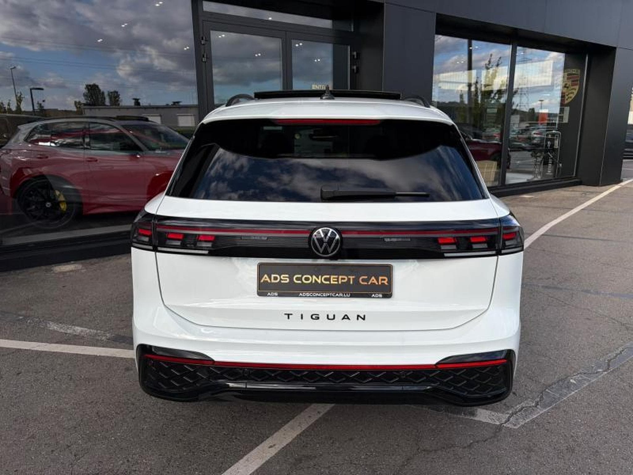 VW Tiguan IV R-Line 2.0 194ch/ACC/Toit Ouvrant Panoramique/Harman Kard (2024) - Photo 20