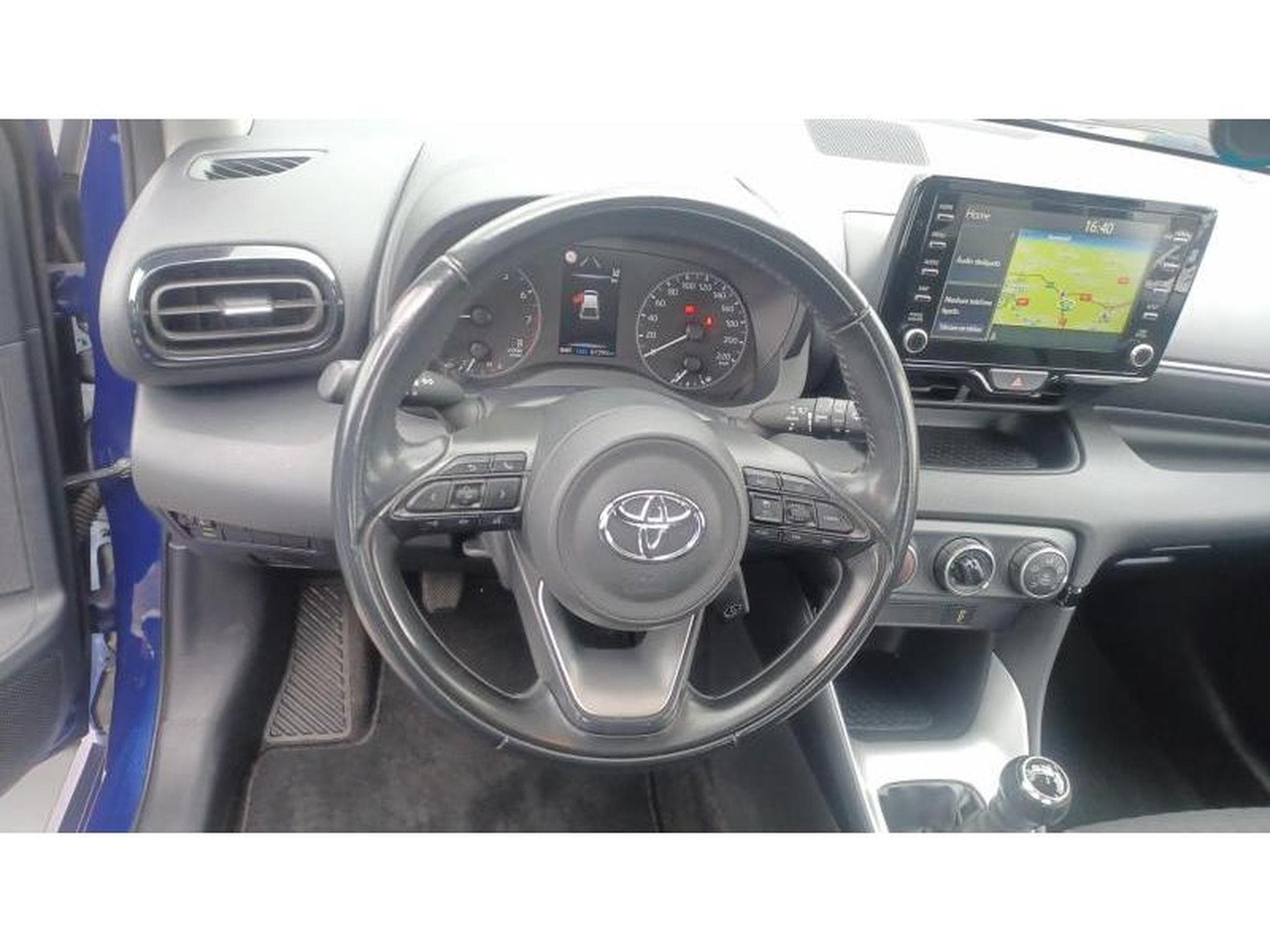 Toyota Yaris Dynamic (2022) - Photo 16