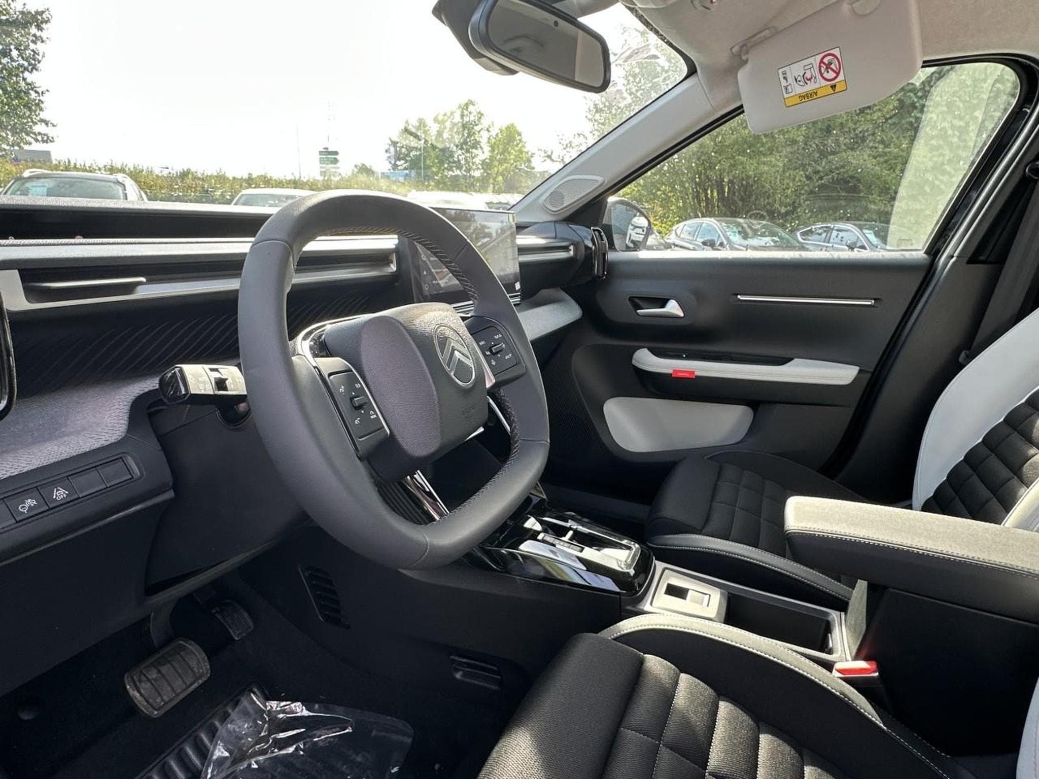 Citroen C3 AIRCROSS 1.2 HYBRIDE 145 MAX E-DCS6 (2026) - Photo 16