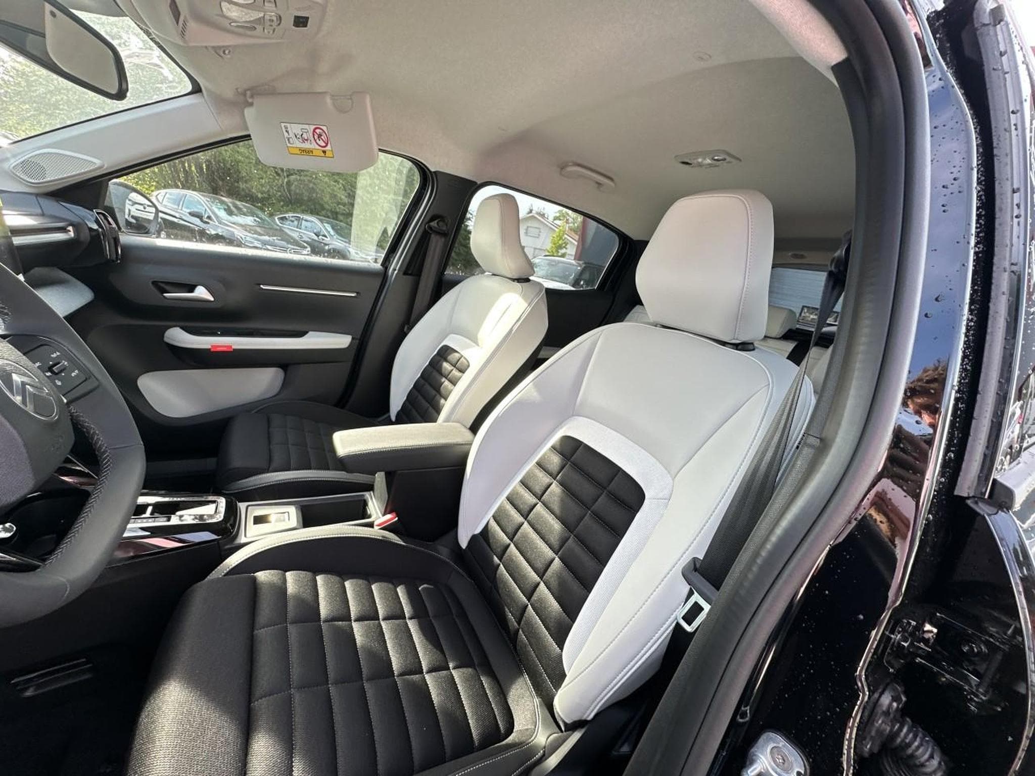 Citroen C3 AIRCROSS 1.2 HYBRIDE 145 MAX E-DCS6 (2026) - Photo 15