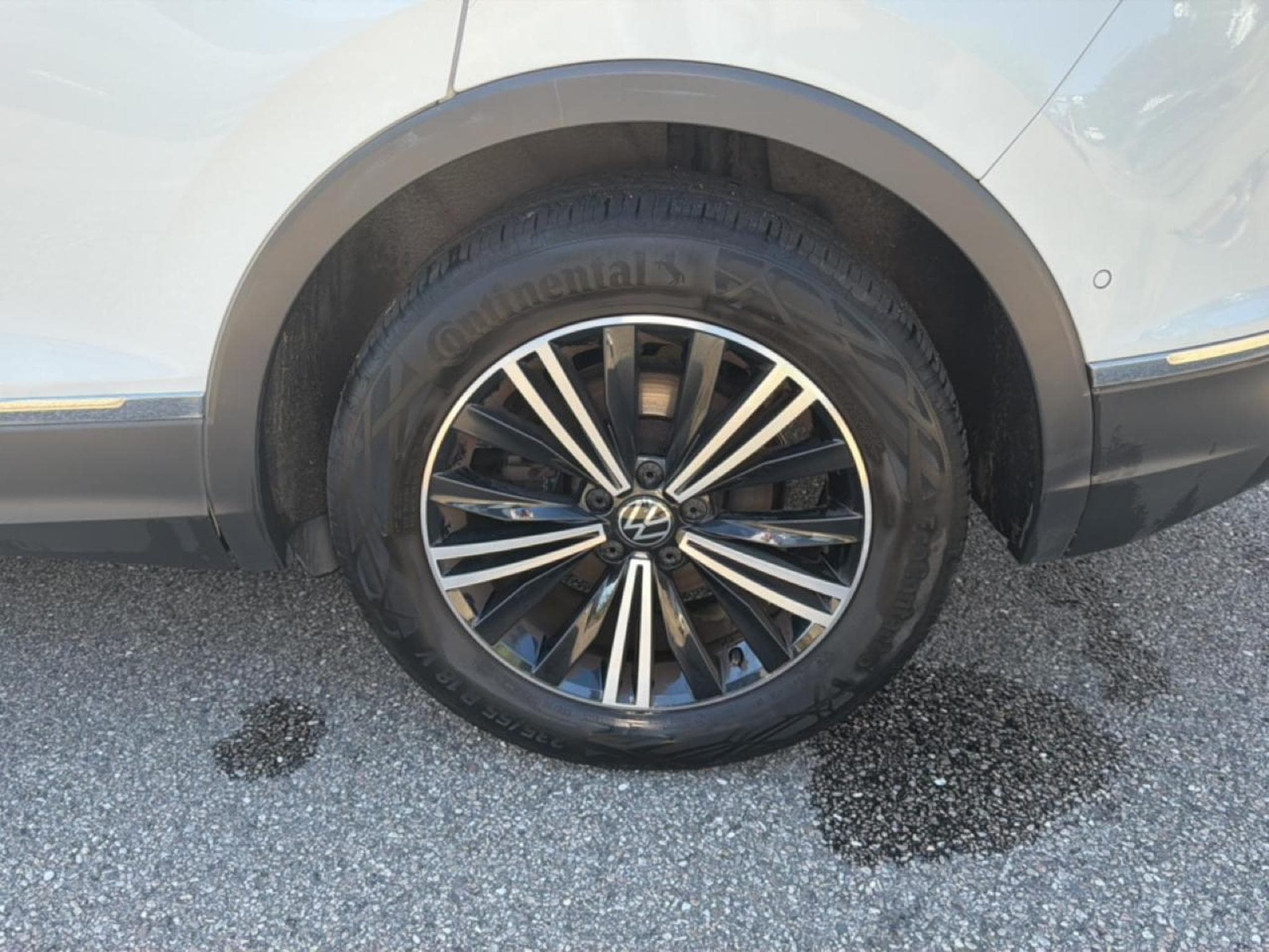 VW TIGUAN 2.0 TDI 150 ELEGANCE DSG7 (2023) - Photo 9