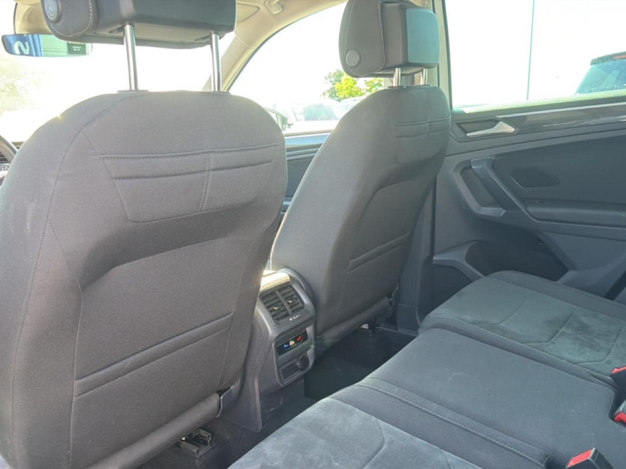 VW TIGUAN 2.0 TDI 150 ELEGANCE DSG7 (2023) - Photo 13