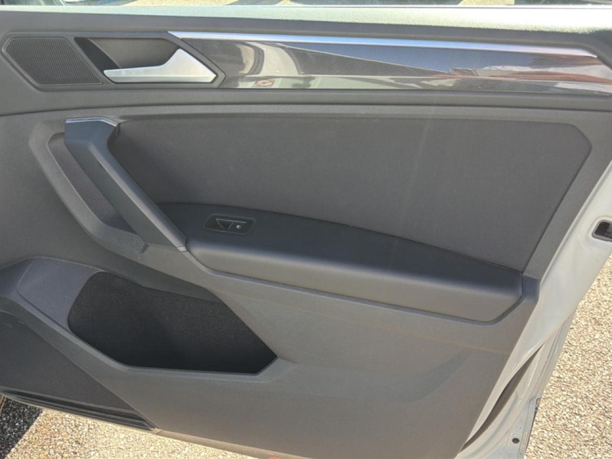 VW TIGUAN 2.0 TDI 150 ELEGANCE DSG7 (2023) - Photo 16