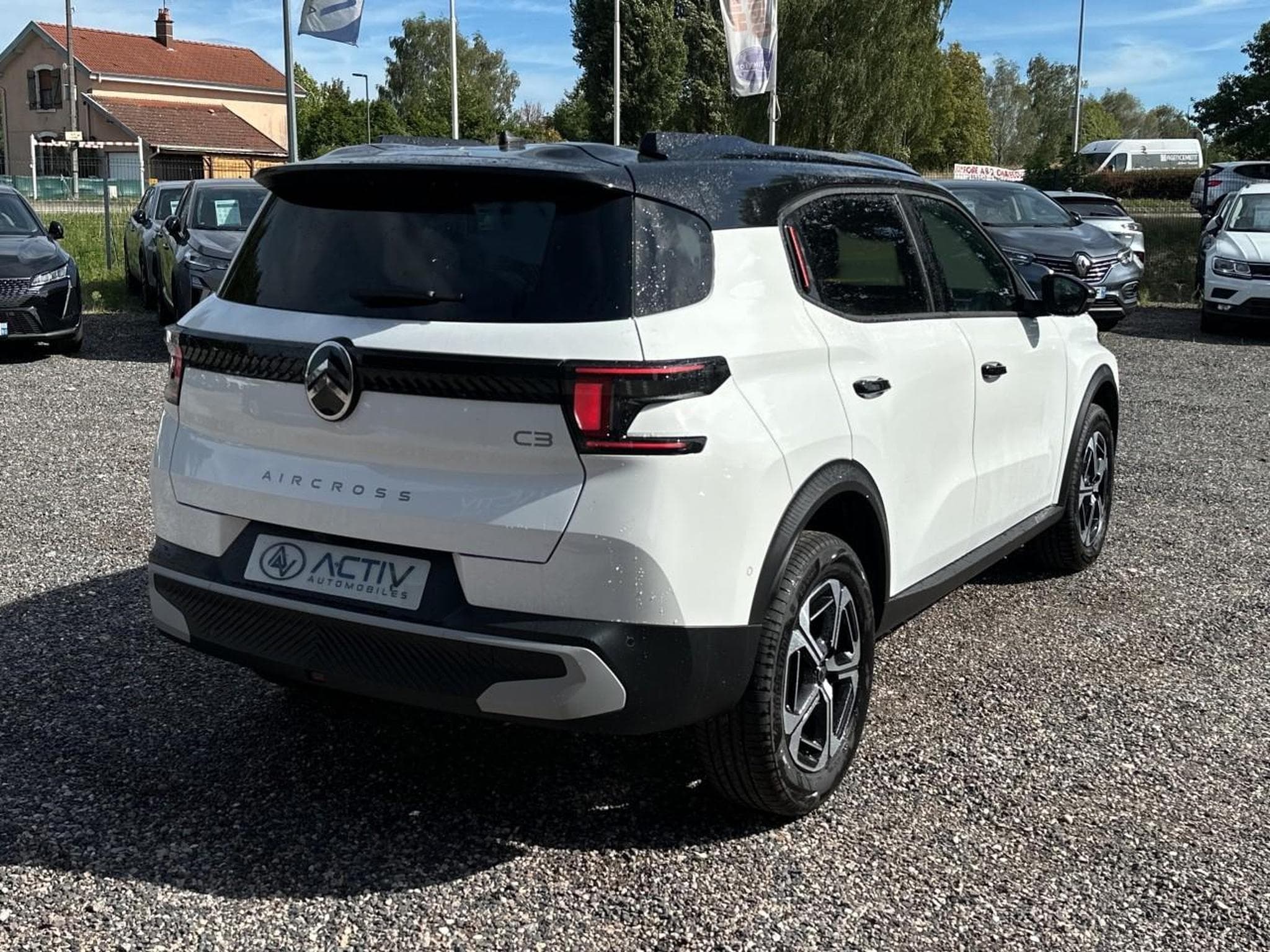 Citroen C3 AIRCROSS 1.2 HYBRIDE 145 MAX E-DCS6 (2026) - Photo 5