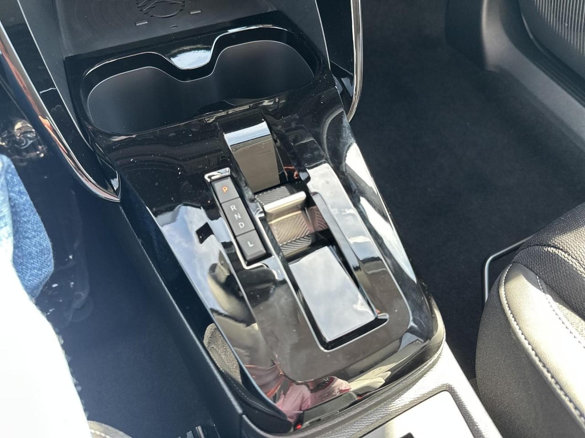 Citroen C3 AIRCROSS 1.2 HYBRIDE 145 MAX E-DCS6 (2026) - Photo 16