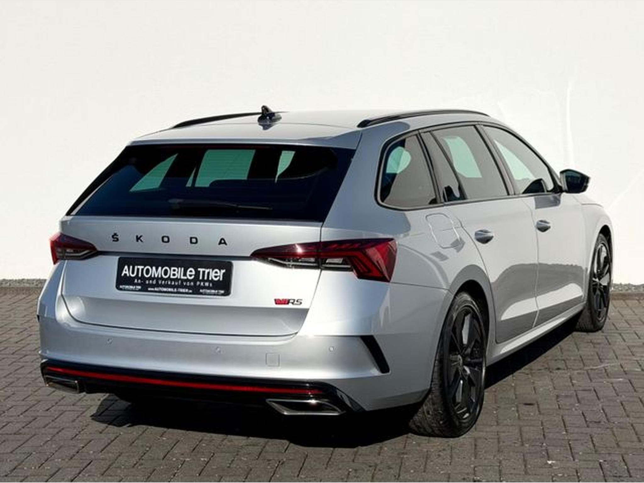 Skoda Octavia Octavia Combi RS 2.0 TDI DSG /LED/CAM/HUD/AHK/ (2022) - Photo 5