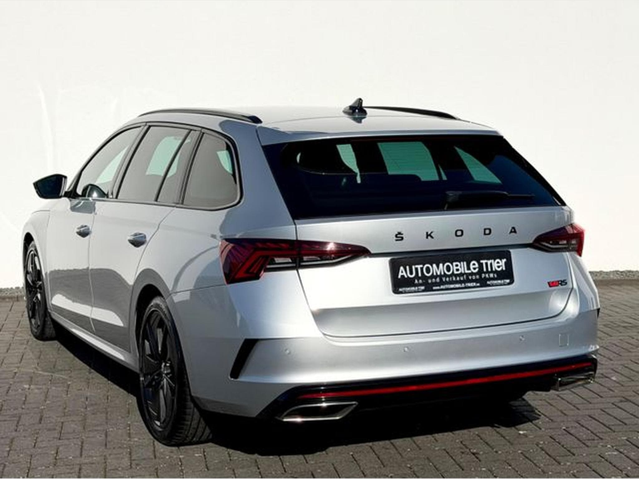 Skoda Octavia Octavia Combi RS 2.0 TDI DSG /LED/CAM/HUD/AHK/ (2022) - Photo 7