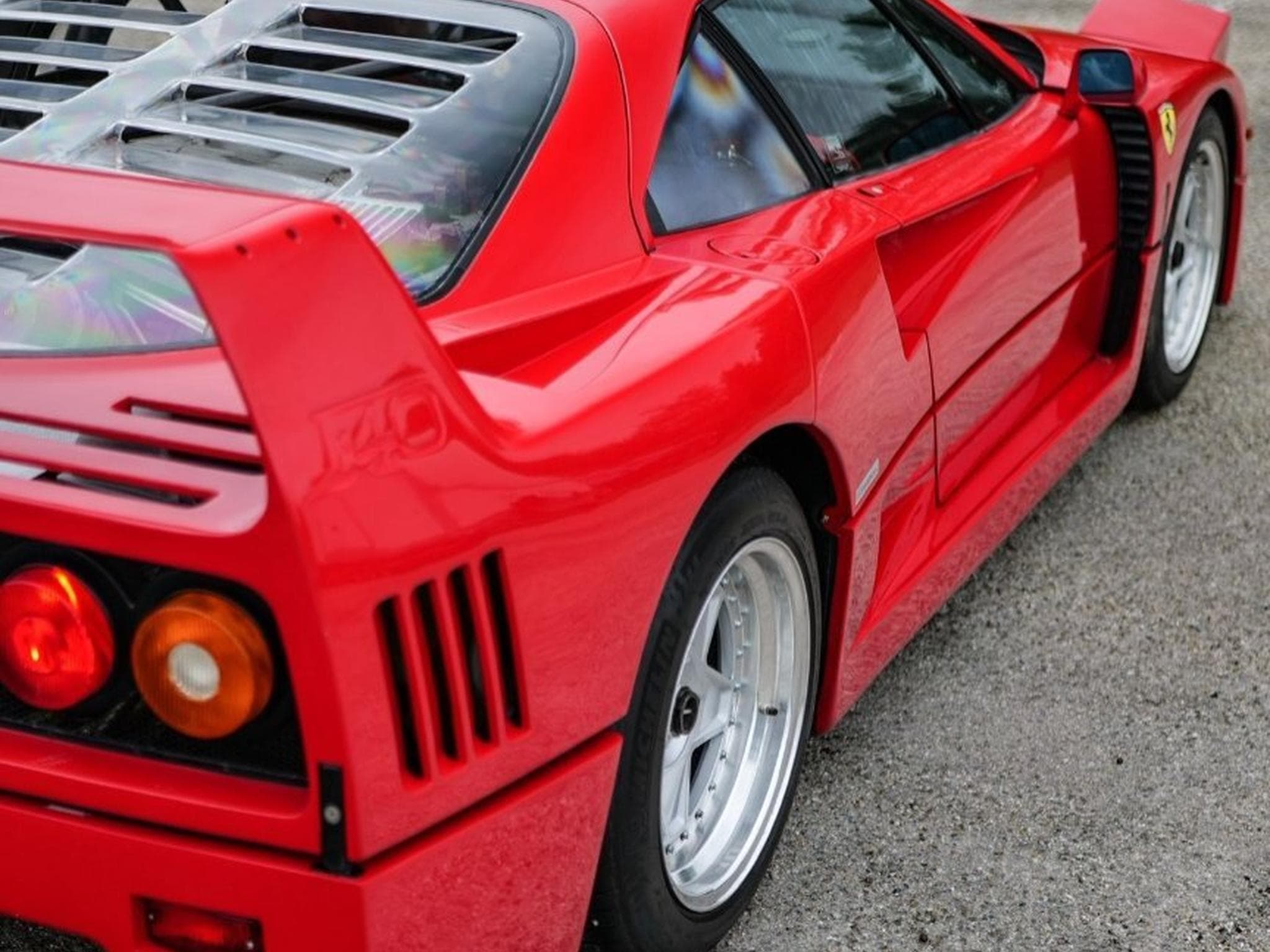 Ferrari F40 (1990) - Photo 1