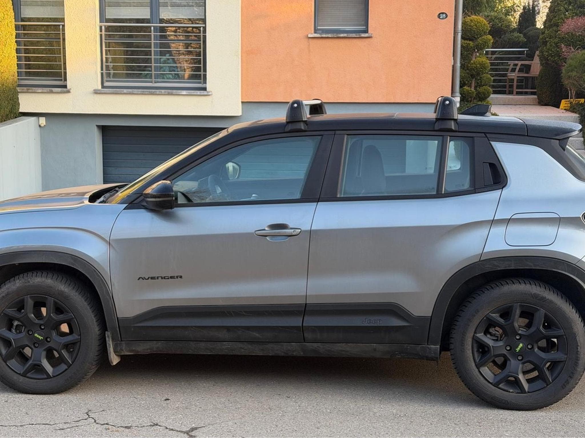 Jeep Avenger 4XE (2025) - Photo 2
