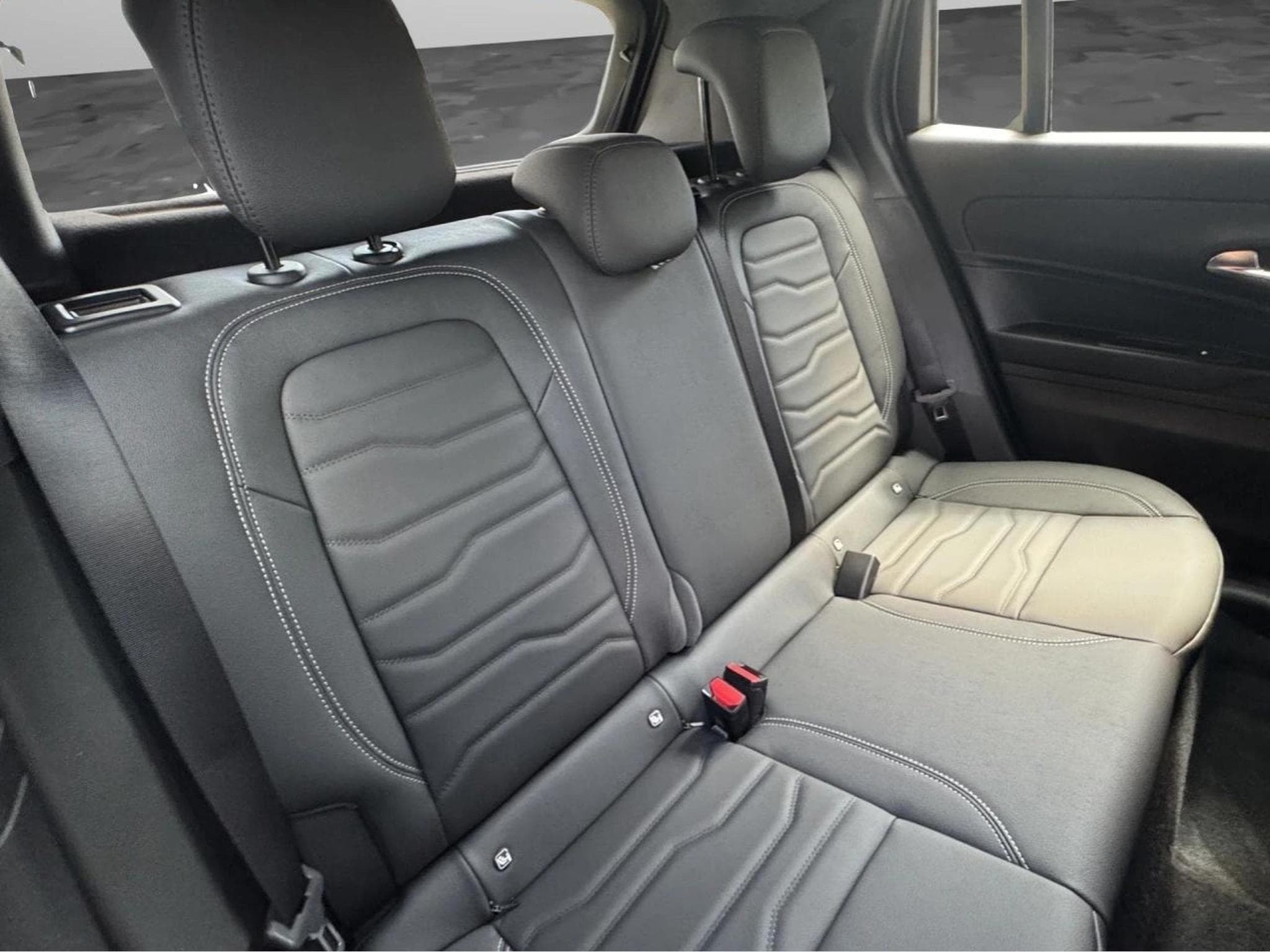 Jeep Avenger 4XE (2025) - Photo 5