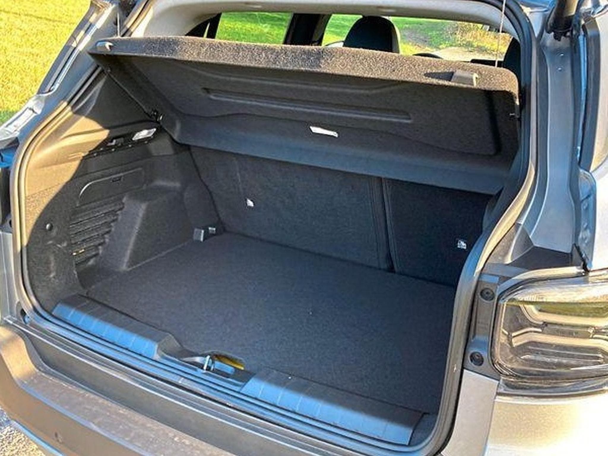 Jeep Avenger 4XE (2025) - Photo 6