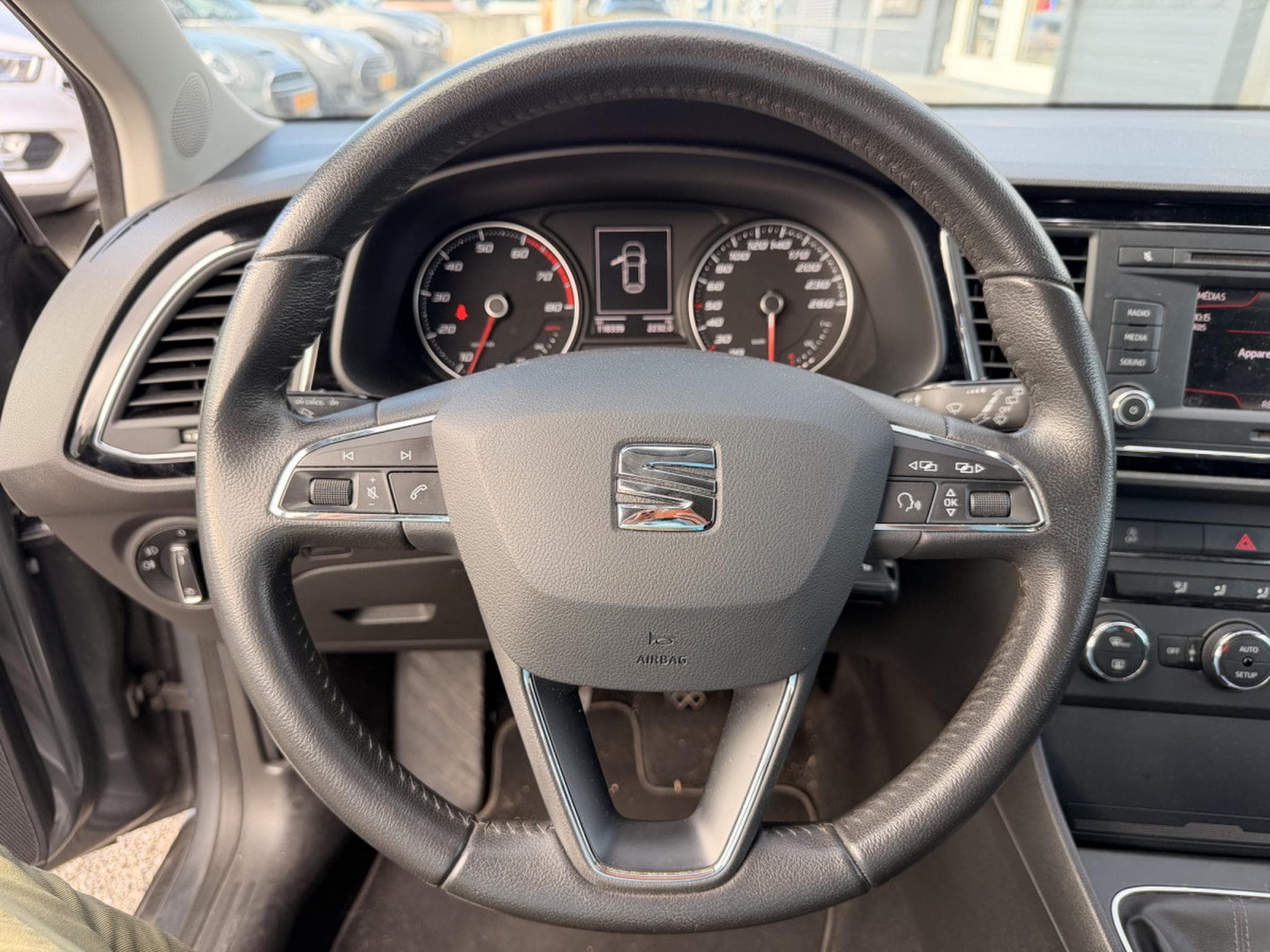 Seat Leon 1.2 TSI 105 Ambition (2013) - Photo 10