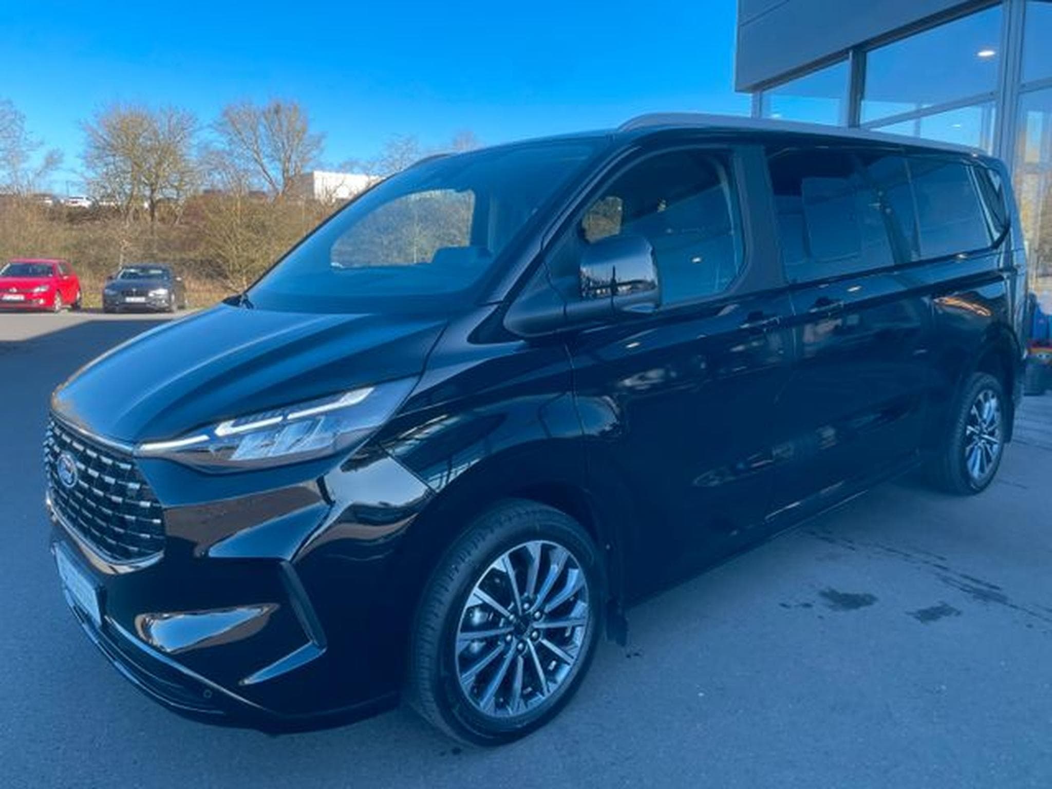 Ford Tourneo Tourneo Custom 8-Sitze 320 L2 Titanium X AWD (2025) - Photo 1