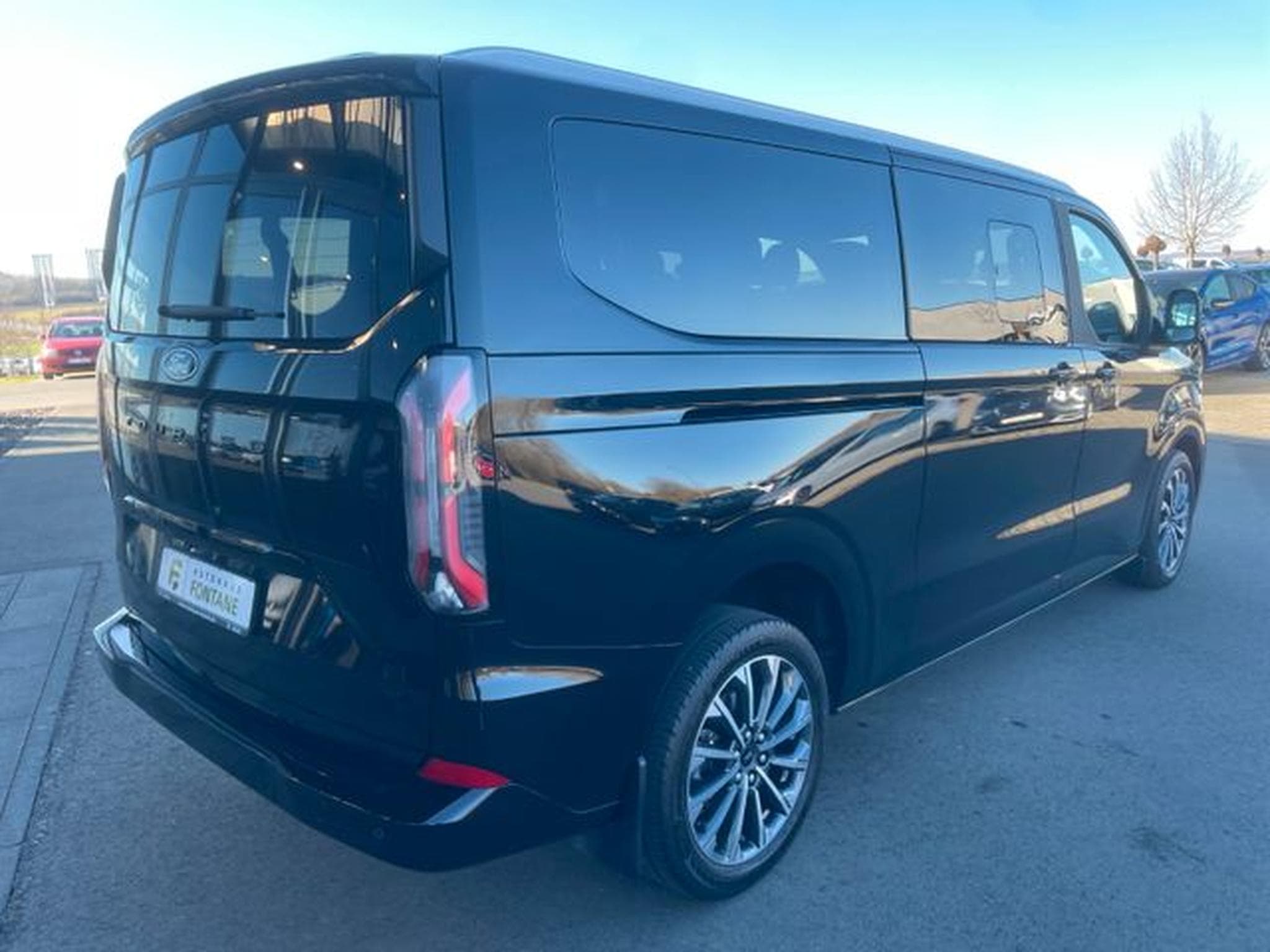 Ford Tourneo Tourneo Custom 8-Sitze 320 L2 Titanium X AWD (2025) - Photo 7