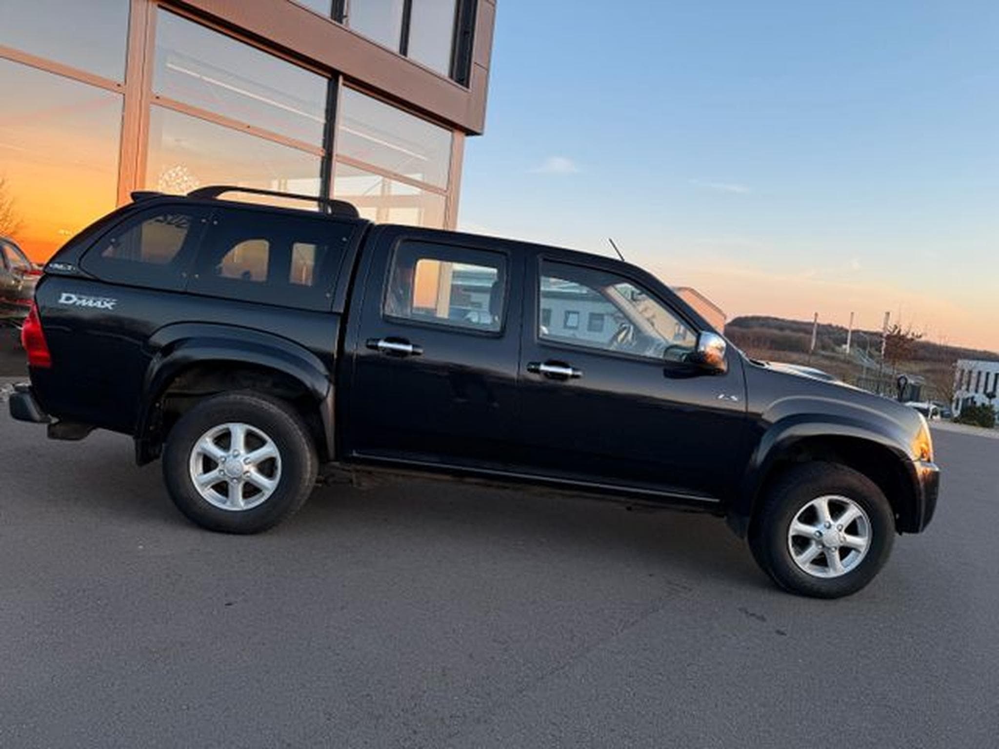 Isuzu D-Max D-Max Double Cab 4WD Klima AHK Kamera (2010) - Foto 4
