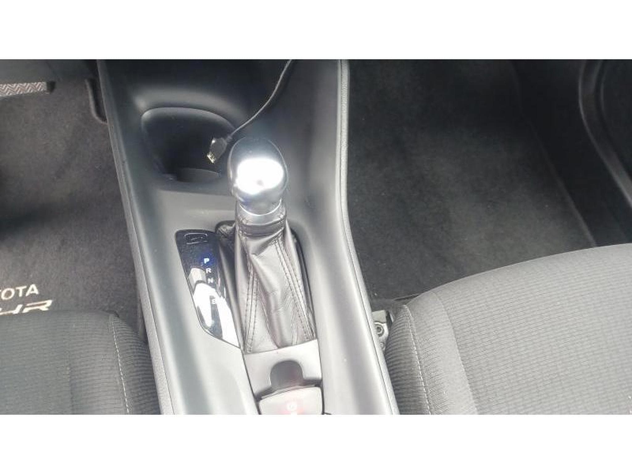 Toyota C-HR C-Business Plus (2018) - Photo 13