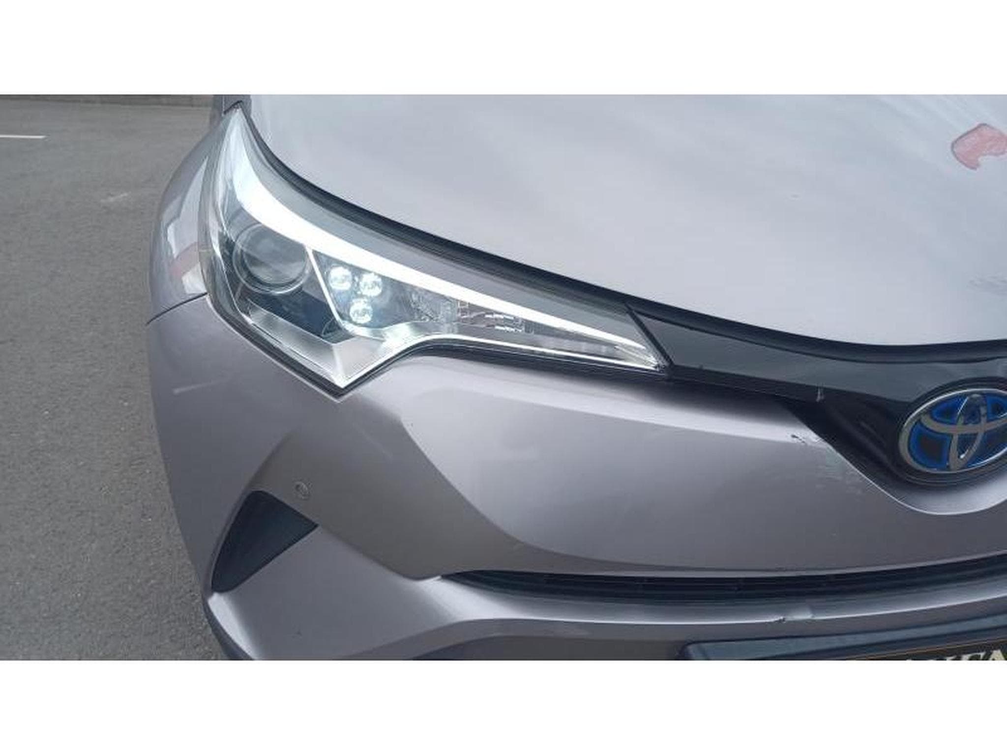 Toyota C-HR C-Business Plus (2018) - Photo 23