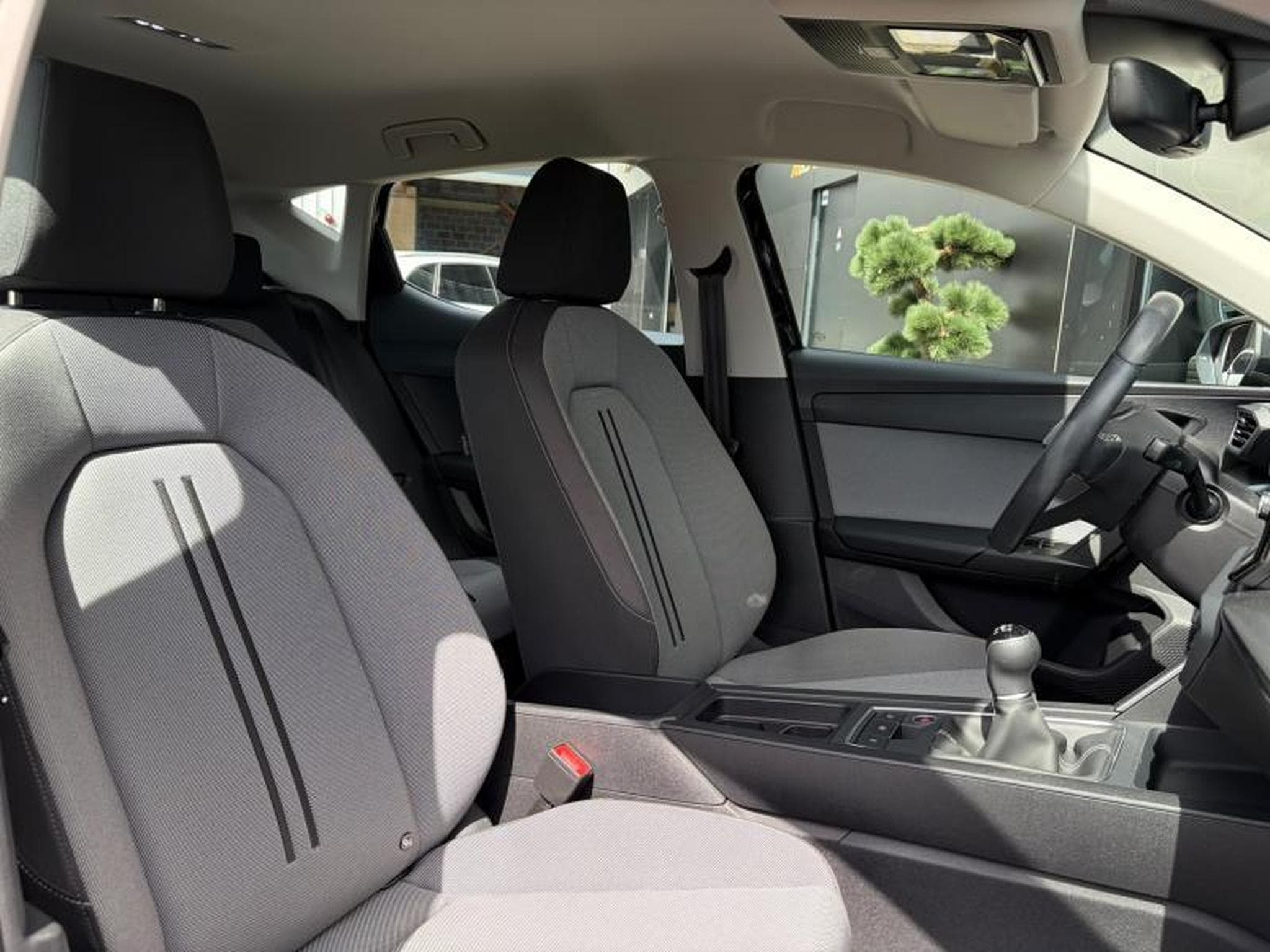 Seat Leon Style 1.0 TSI 90ch (2023) - Photo 8