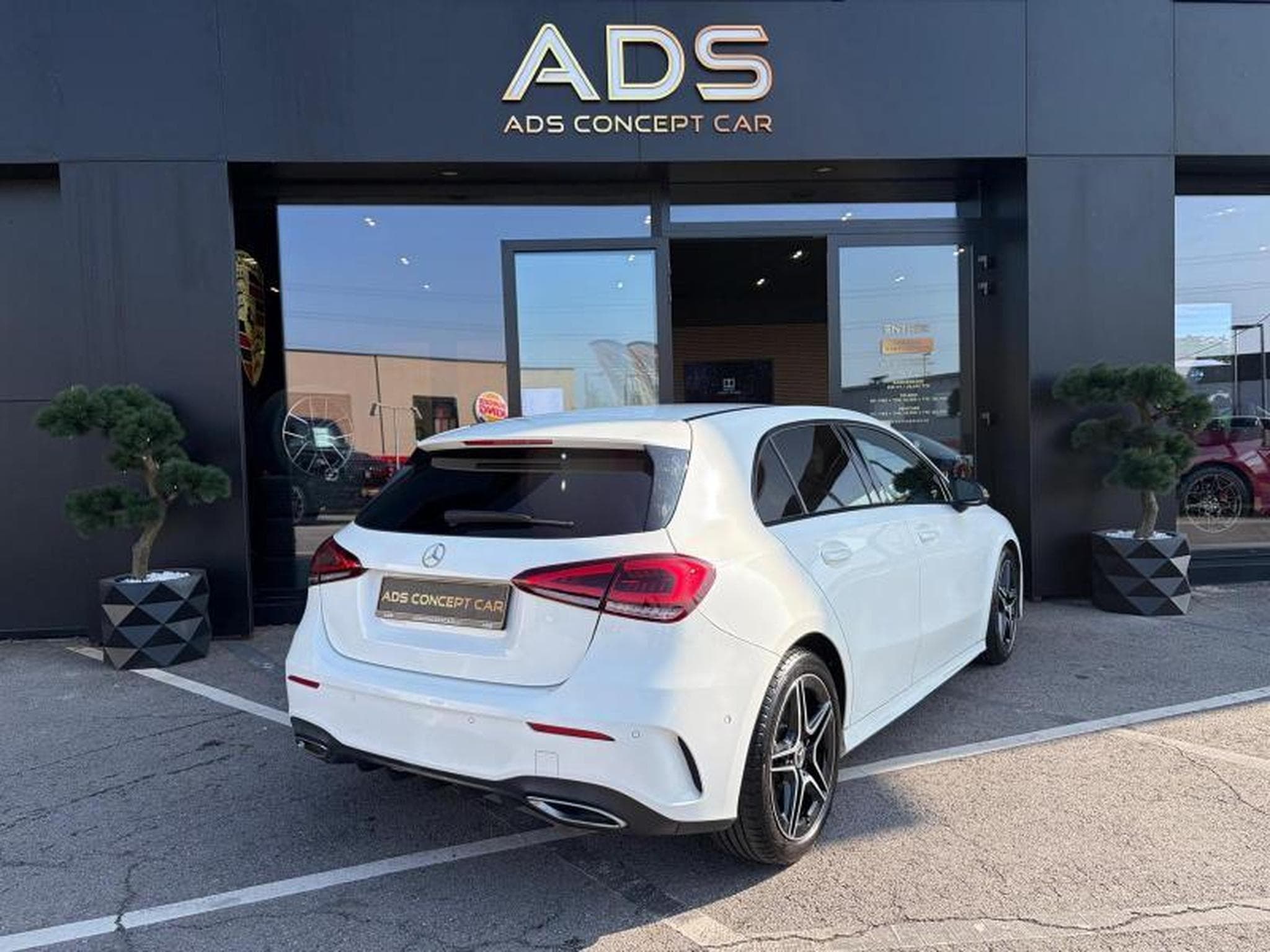 Mercedes A 220 Amg line 2.0L 190ch/Camera/Sièges chauffants/GPS (2019) - Photo 4