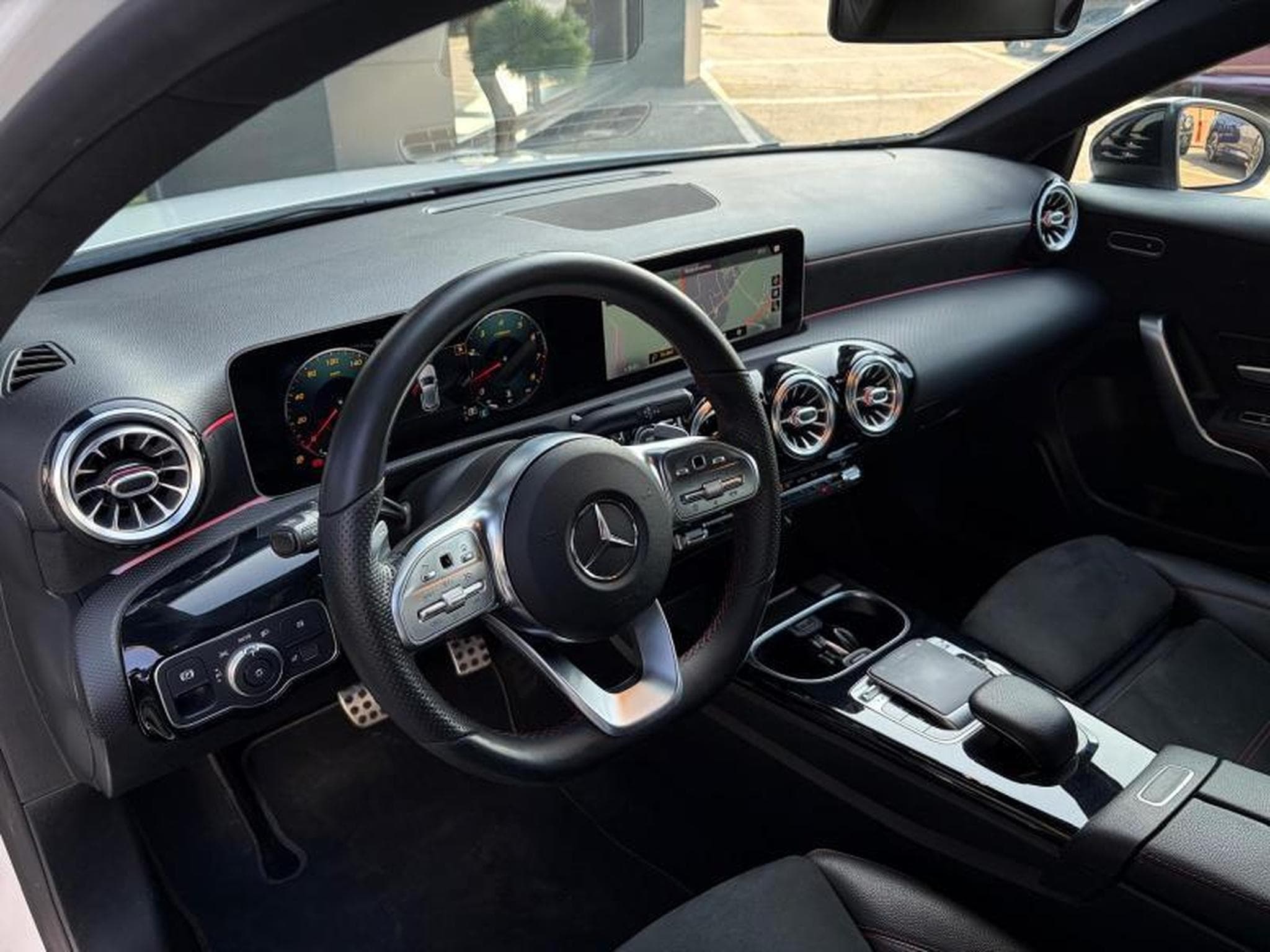 Mercedes A 220 Amg line 2.0L 190ch/Camera/Sièges chauffants/GPS (2019) - Photo 6