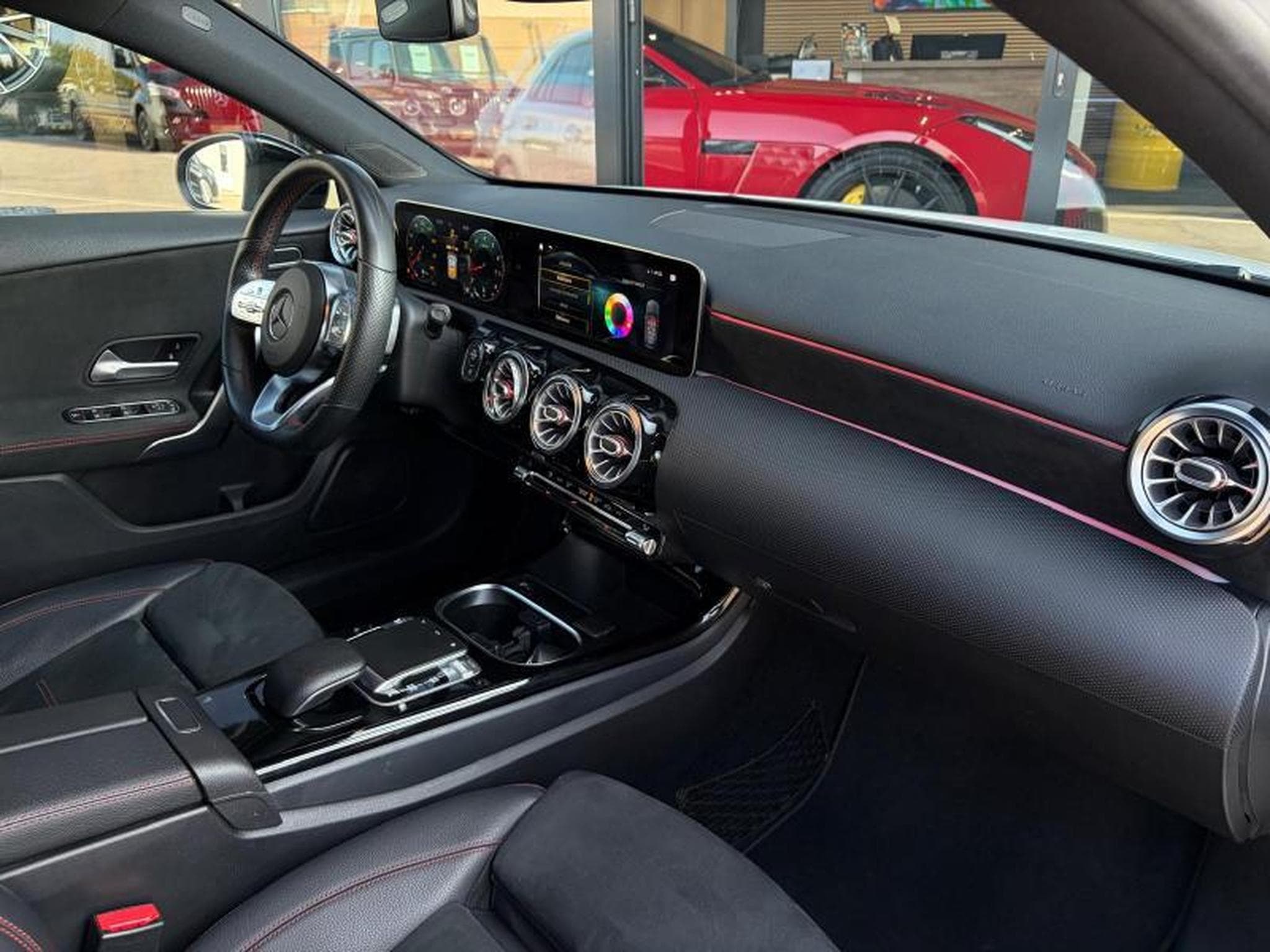 Mercedes A 220 Amg line 2.0L 190ch/Camera/Sièges chauffants/GPS (2019) - Photo 8