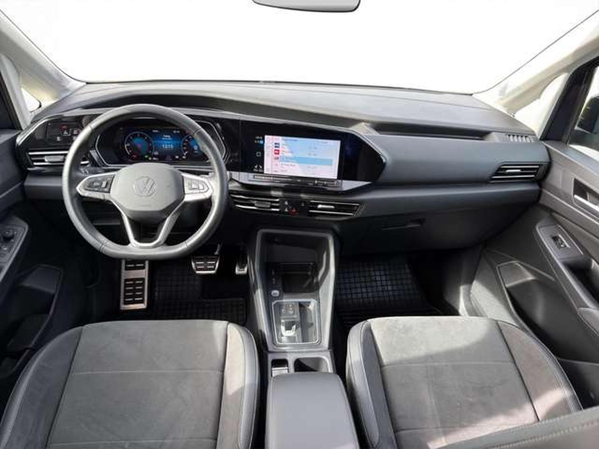 VW Caddy Style 2.0 TDI DSG/Navi/LED/Pano (2022) - Photo 13