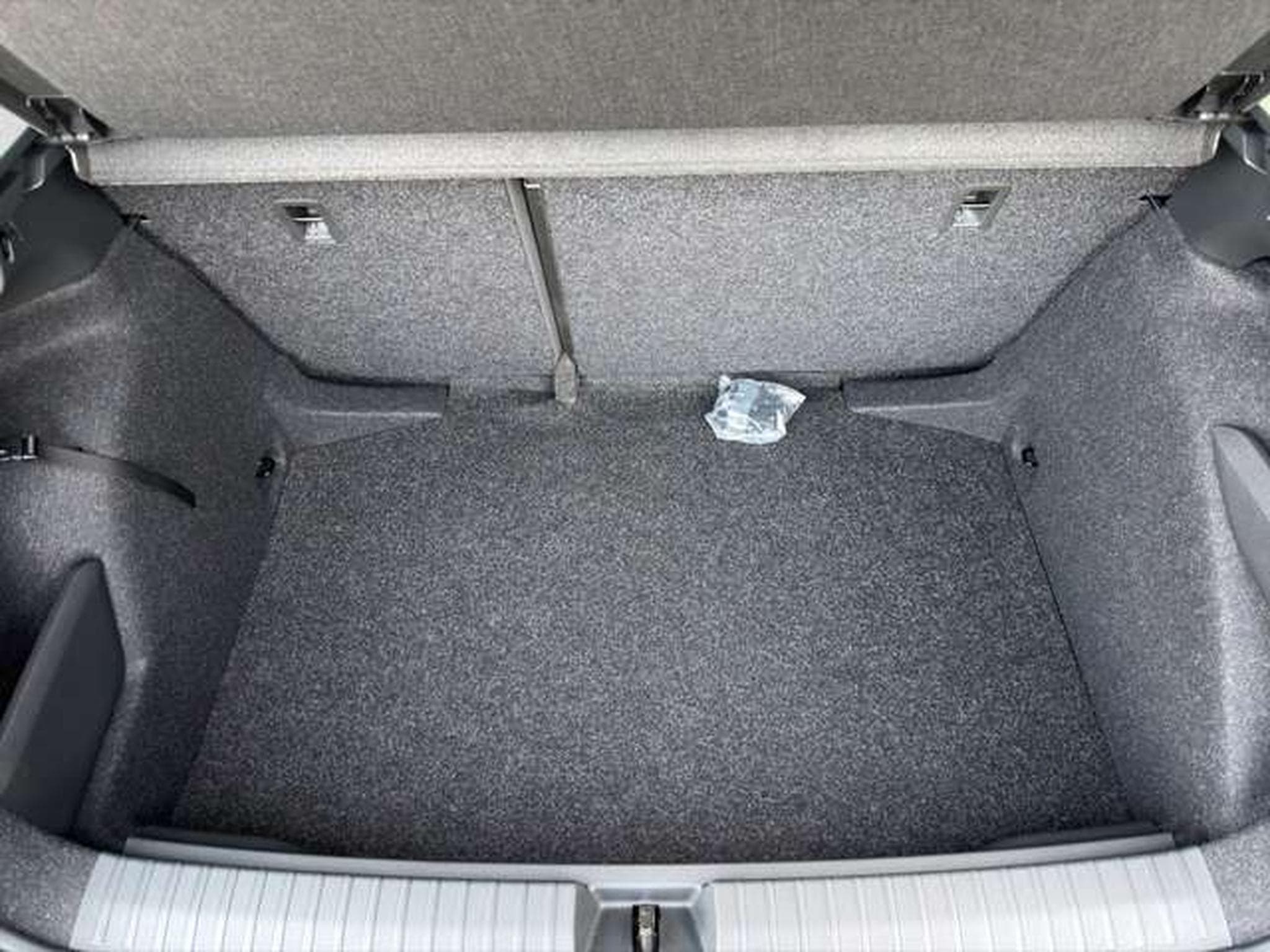 Skoda Kamiq Monte Carlo 1.5 DSG/AHK/Side-Ass/4-J Garan (2026) - Photo 20