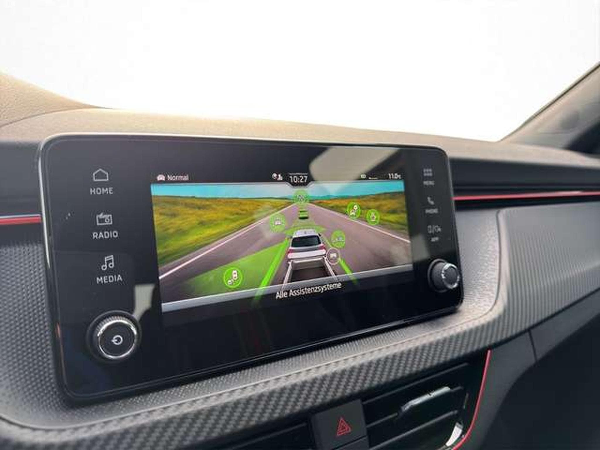 Skoda Kamiq Monte Carlo 1.5 DSG/AHK/Side-Ass/4-J Garan (2026) - Photo 23