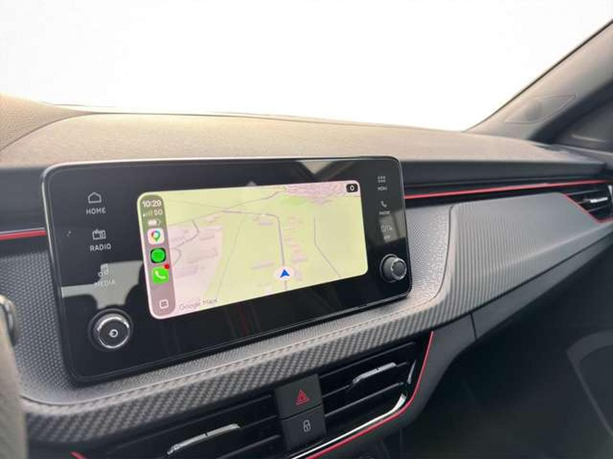 Skoda Kamiq Monte Carlo 1.5 DSG/AHK/Side-Ass/4-J Garan (2026) - Photo 26