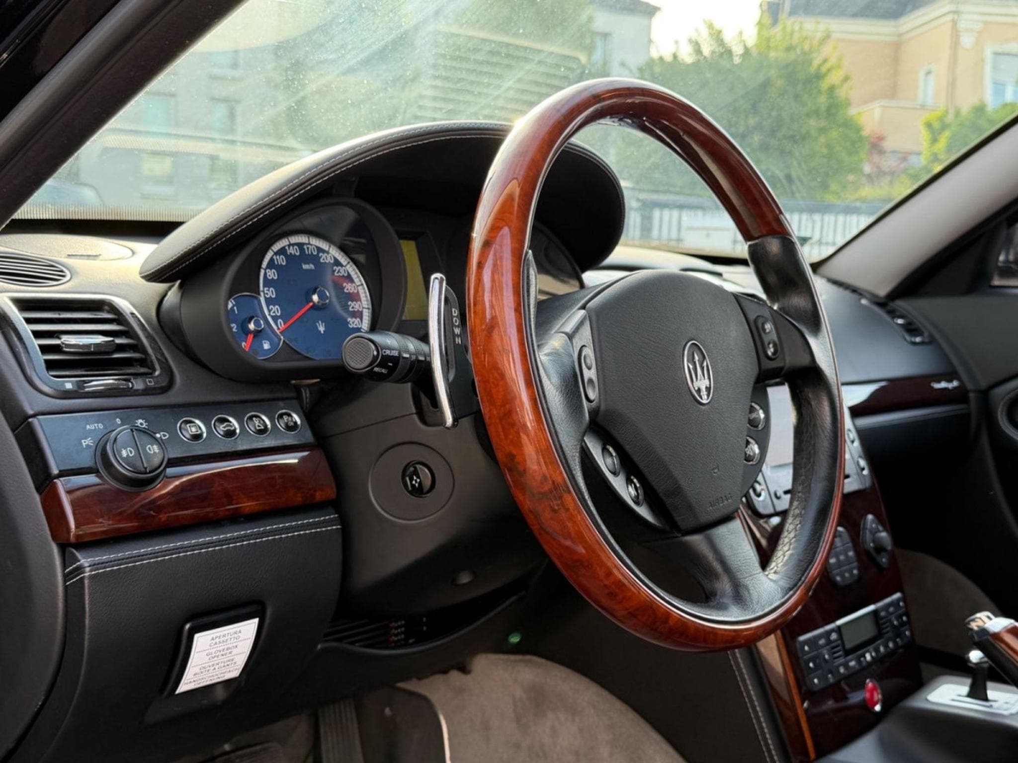 Maserati Quattroporte 4.2 V8 Executive/TOP Historie/ (2005) - Photo 13