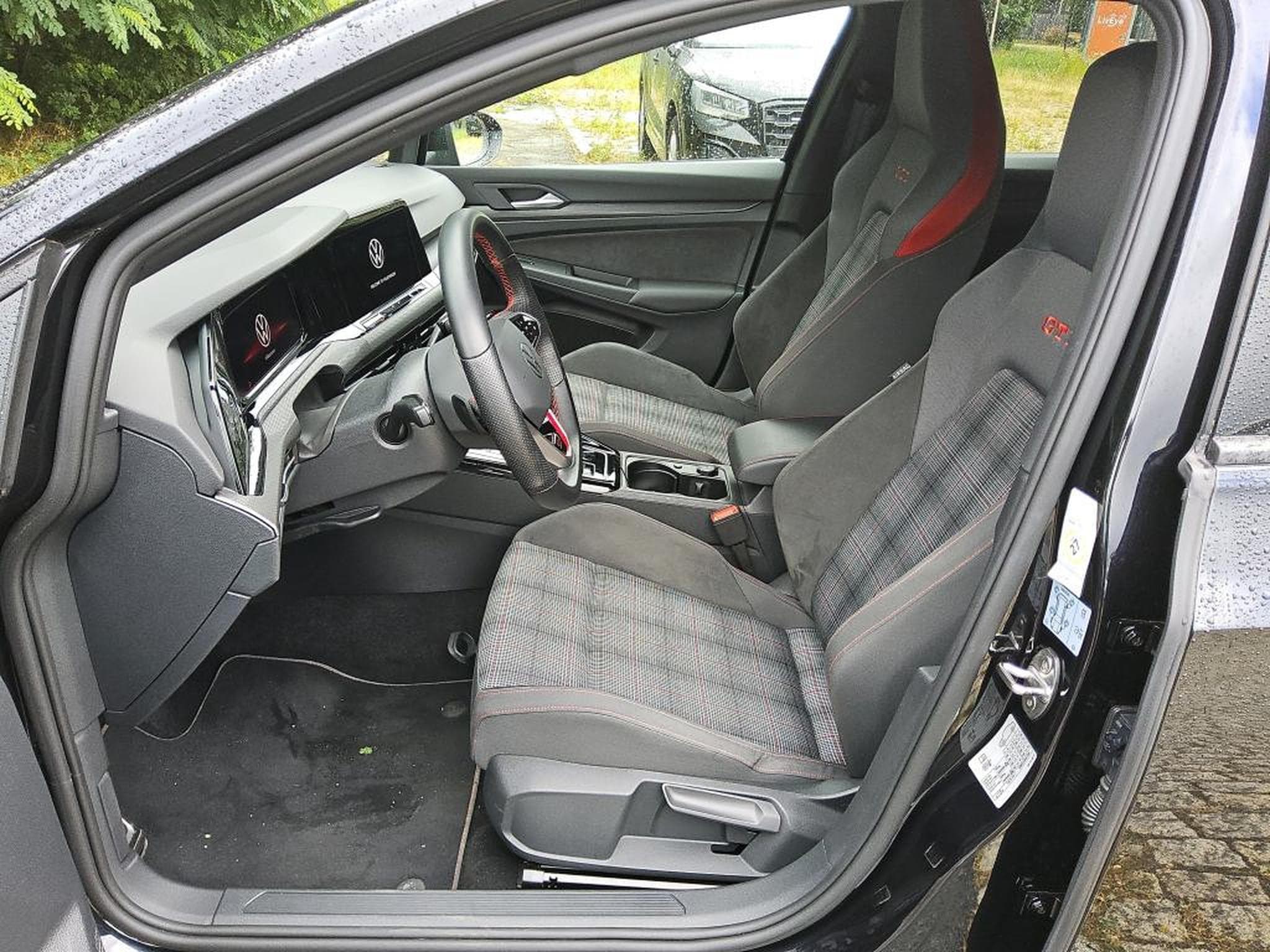 VW Golf GTI 2.0 TSI 245CV DSG7  * MATRIX * BLACK STYLE* BLACK STYLE* (2023) - Photo 6