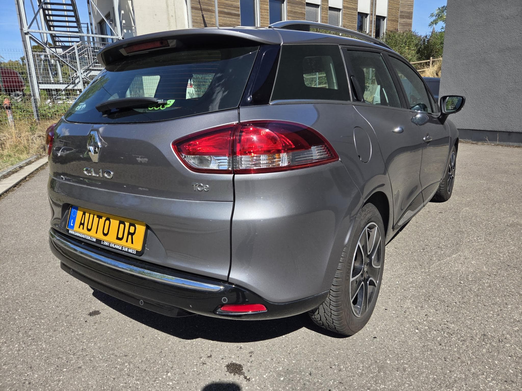 Renault Clio Estate 90 CV Garantie 12 Mois (2016) - Photo 2