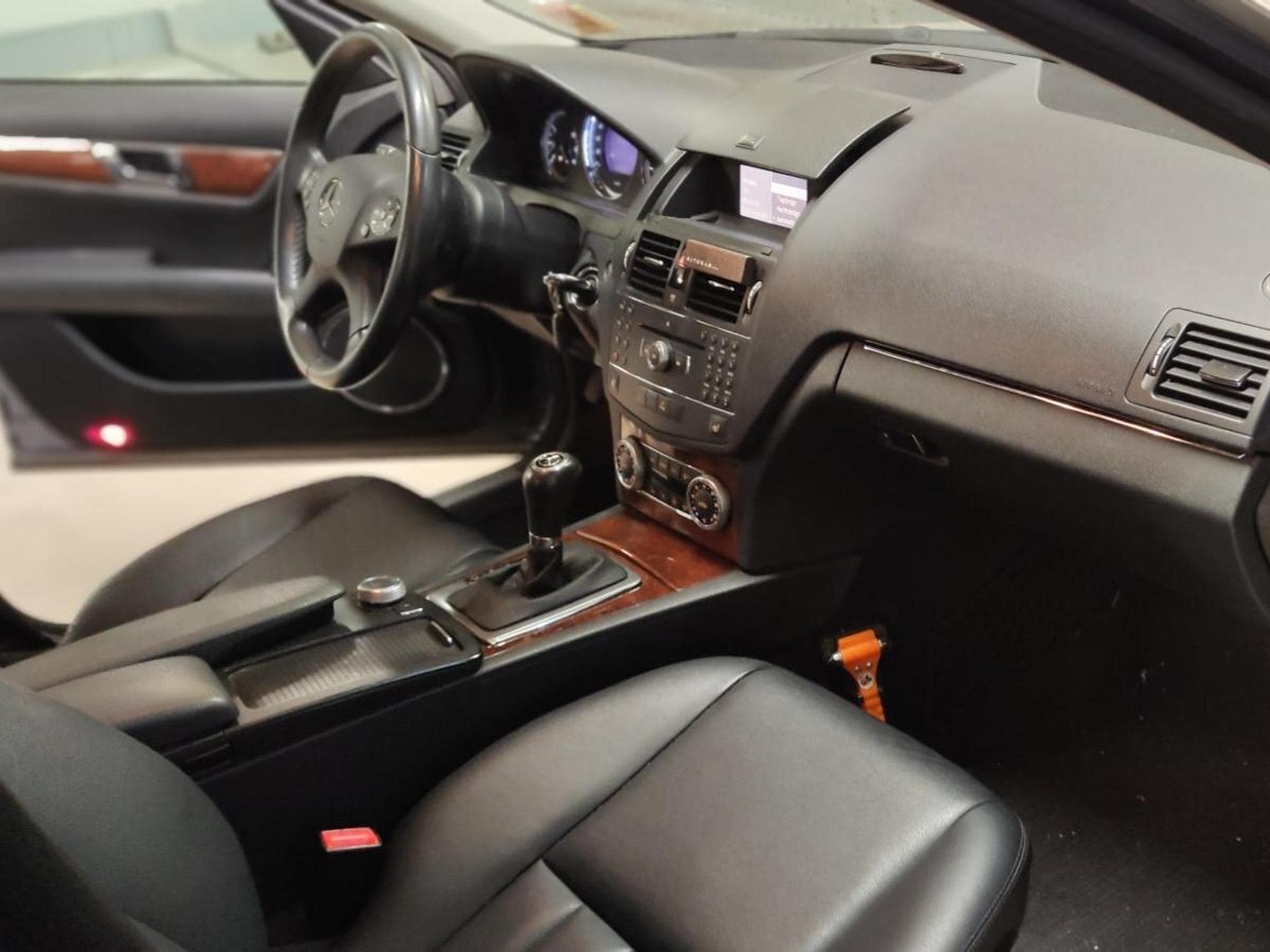 Mercedes C 220 Elégance (2008) - Foto 1
