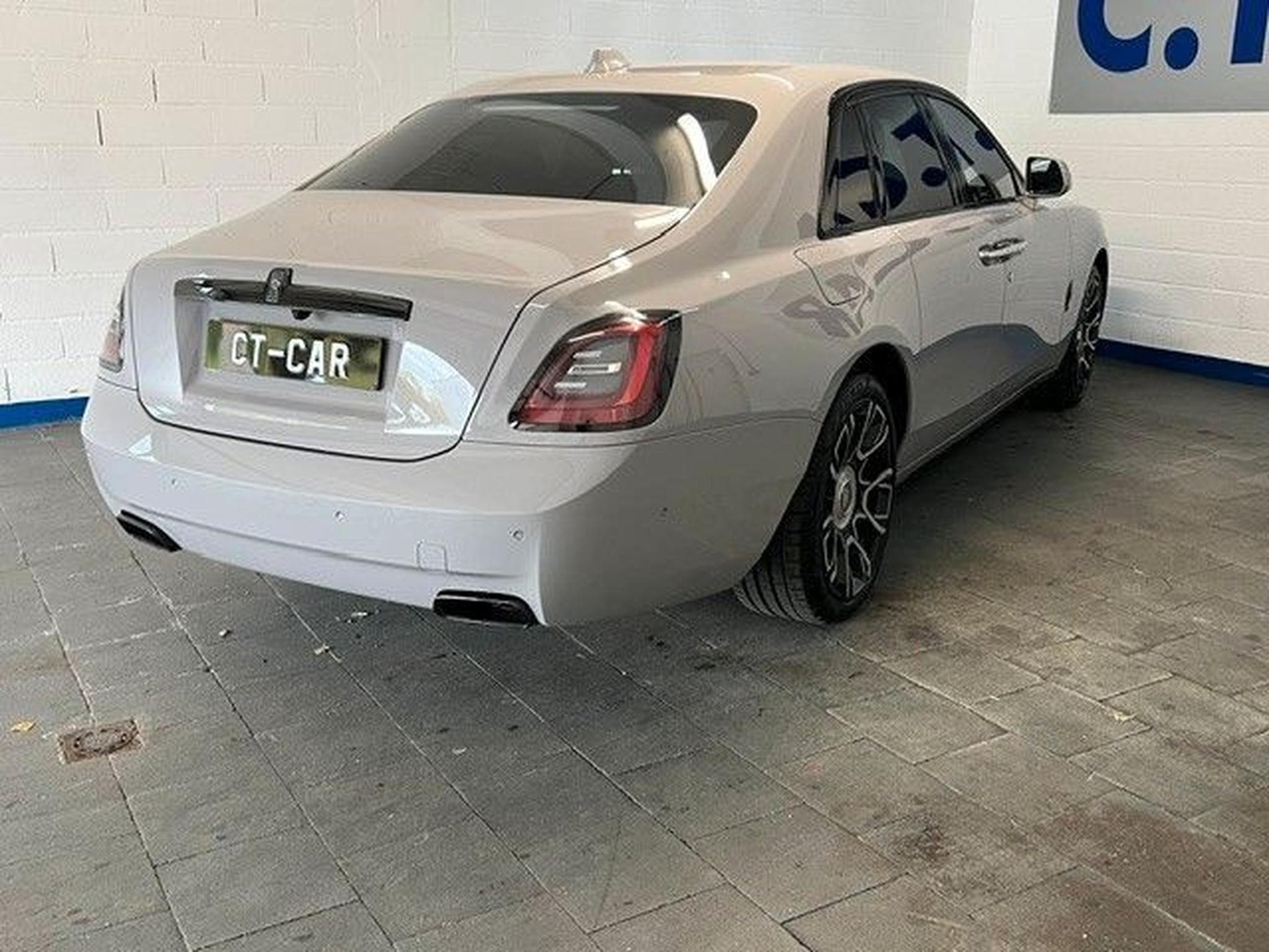 Rolls-Royce Ghost Black Badge - Carbon -1Hand- VOLL (2023) - Photo 3