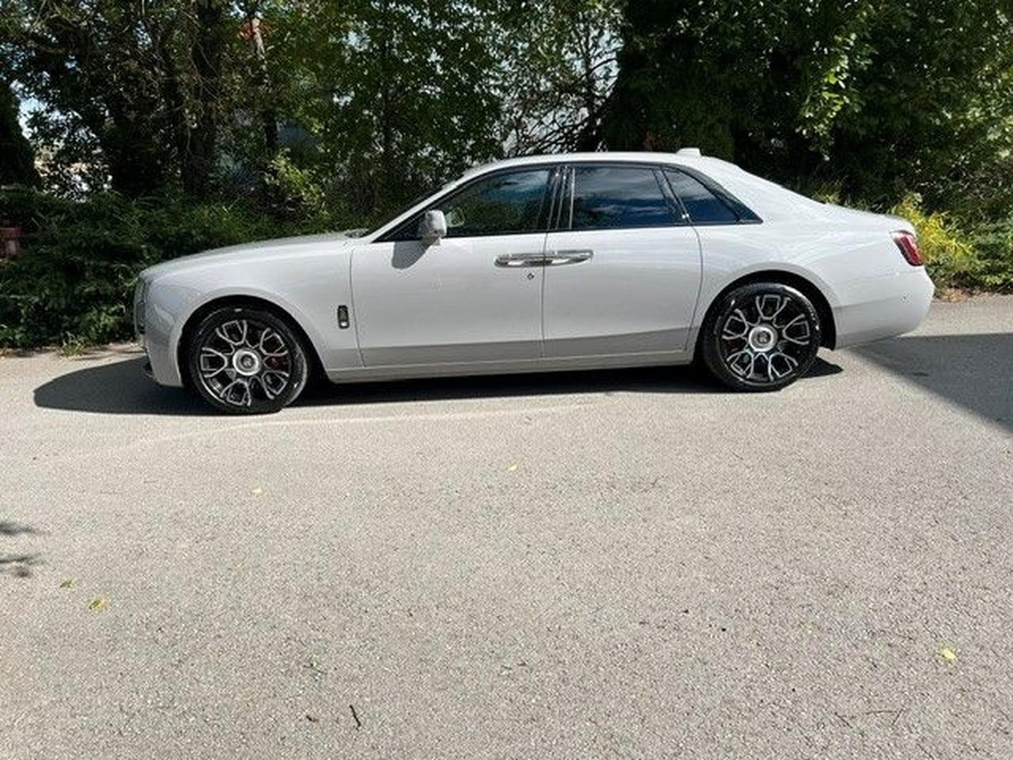 Rolls-Royce Ghost Black Badge - Carbon -1Hand- VOLL (2023) - Photo 22