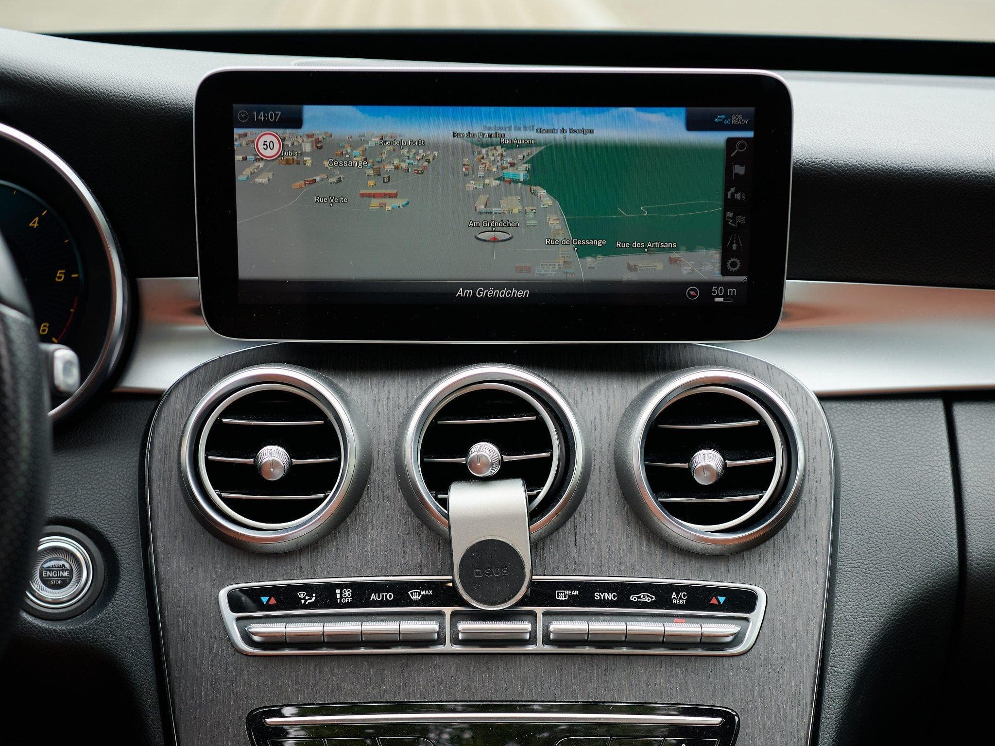 Mercedes C 200 AMG (2019) - Photo 9