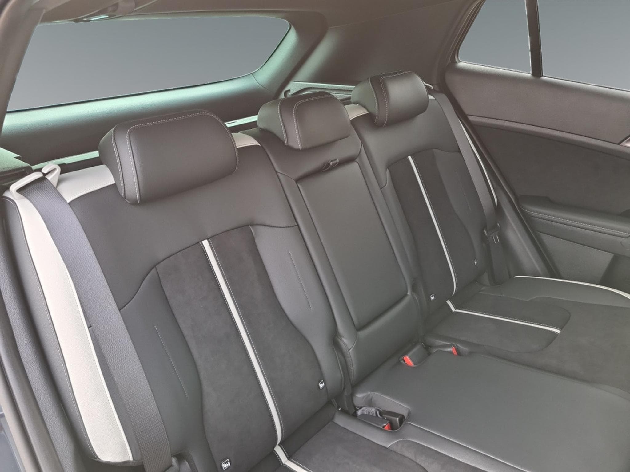 Kia Sportage GT Line HEV (2026) - Photo 17