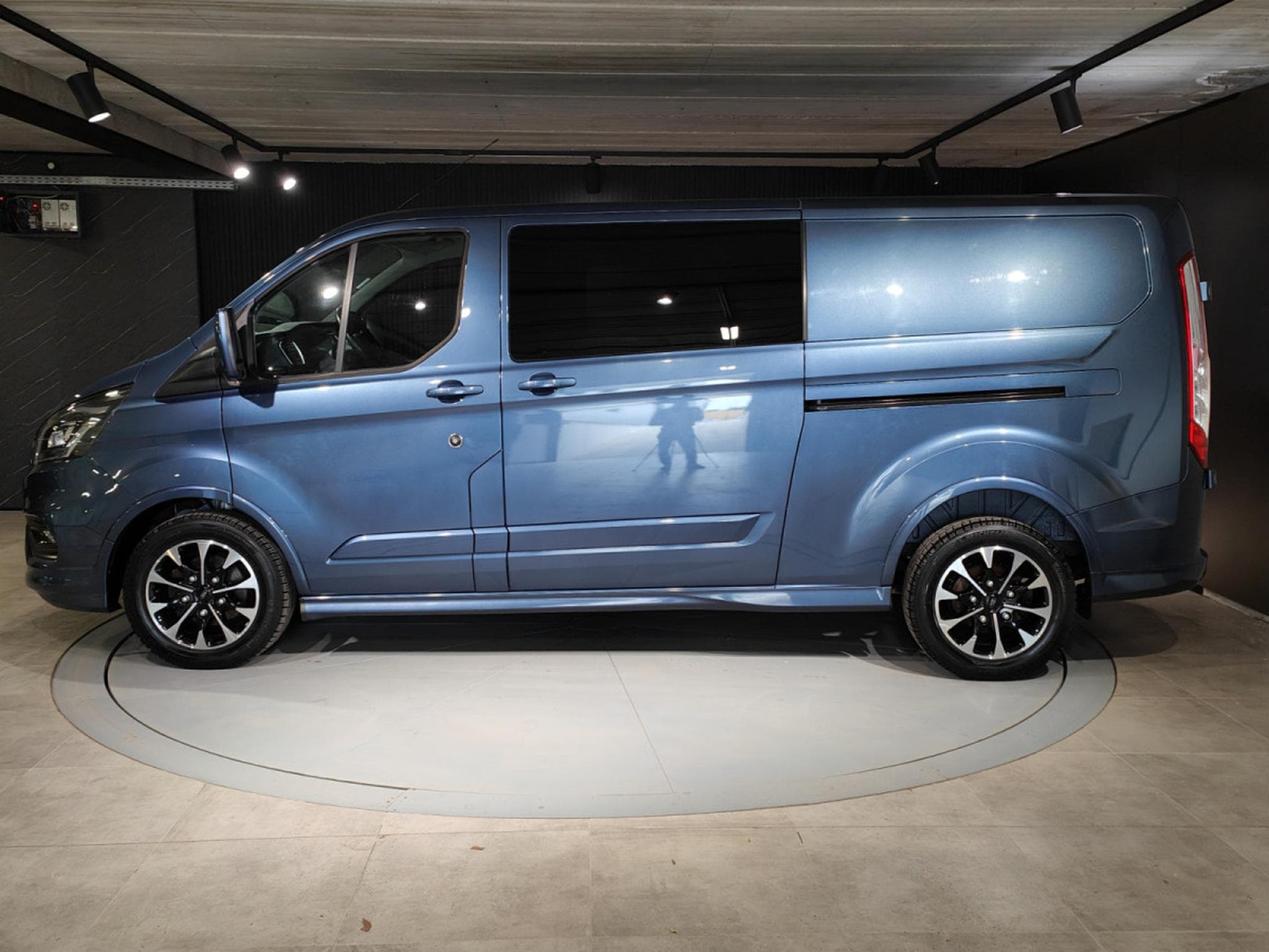 Ford Tourneo 2.0 TDCI L2H1 5 PLACES CARPLAY CAMERA GPS BLUETOOTH (2021) - Photo 5