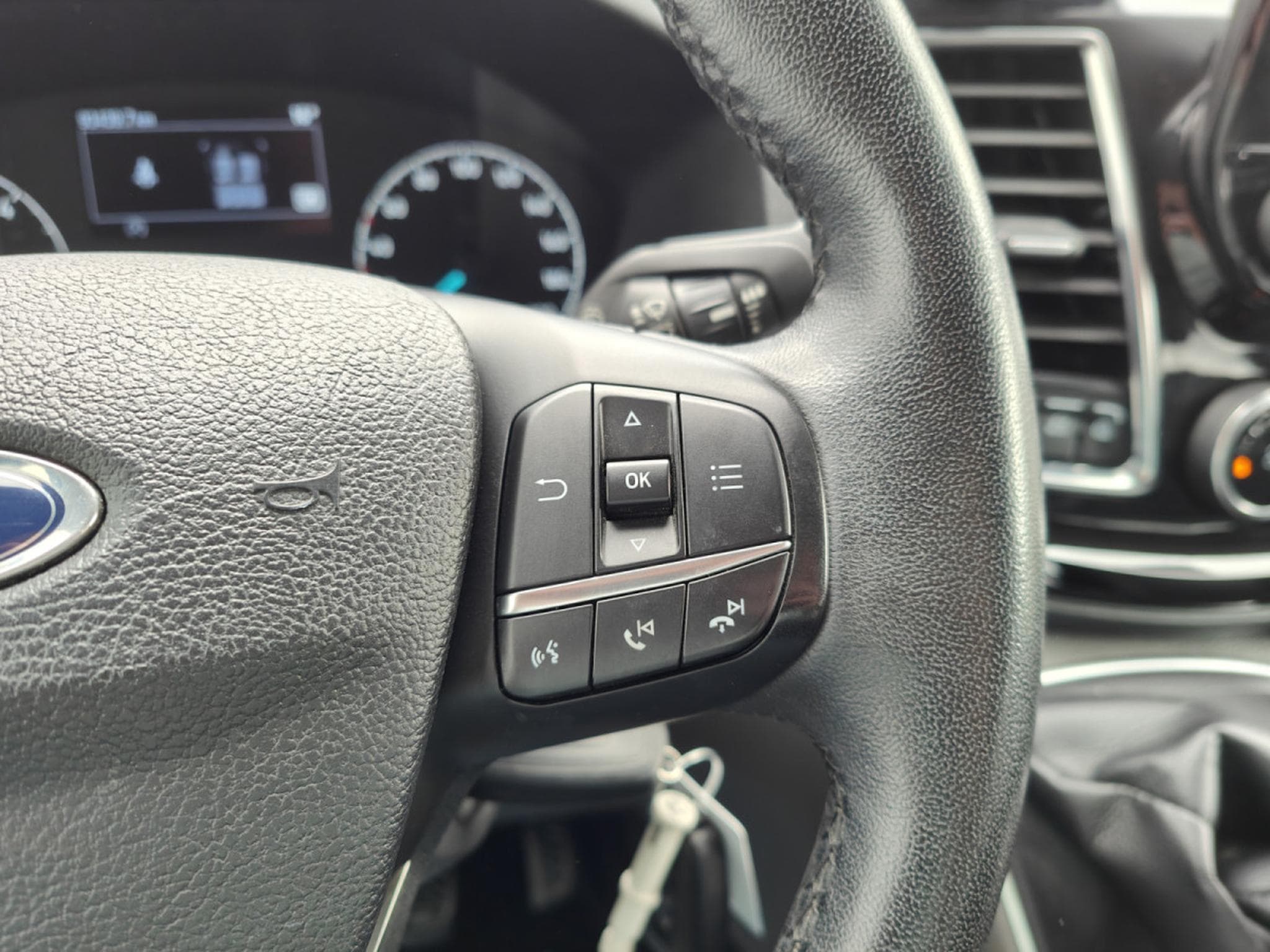 Ford Tourneo 2.0 TDCI L2H1 5 PLACES CARPLAY CAMERA GPS BLUETOOTH (2021) - Photo 18