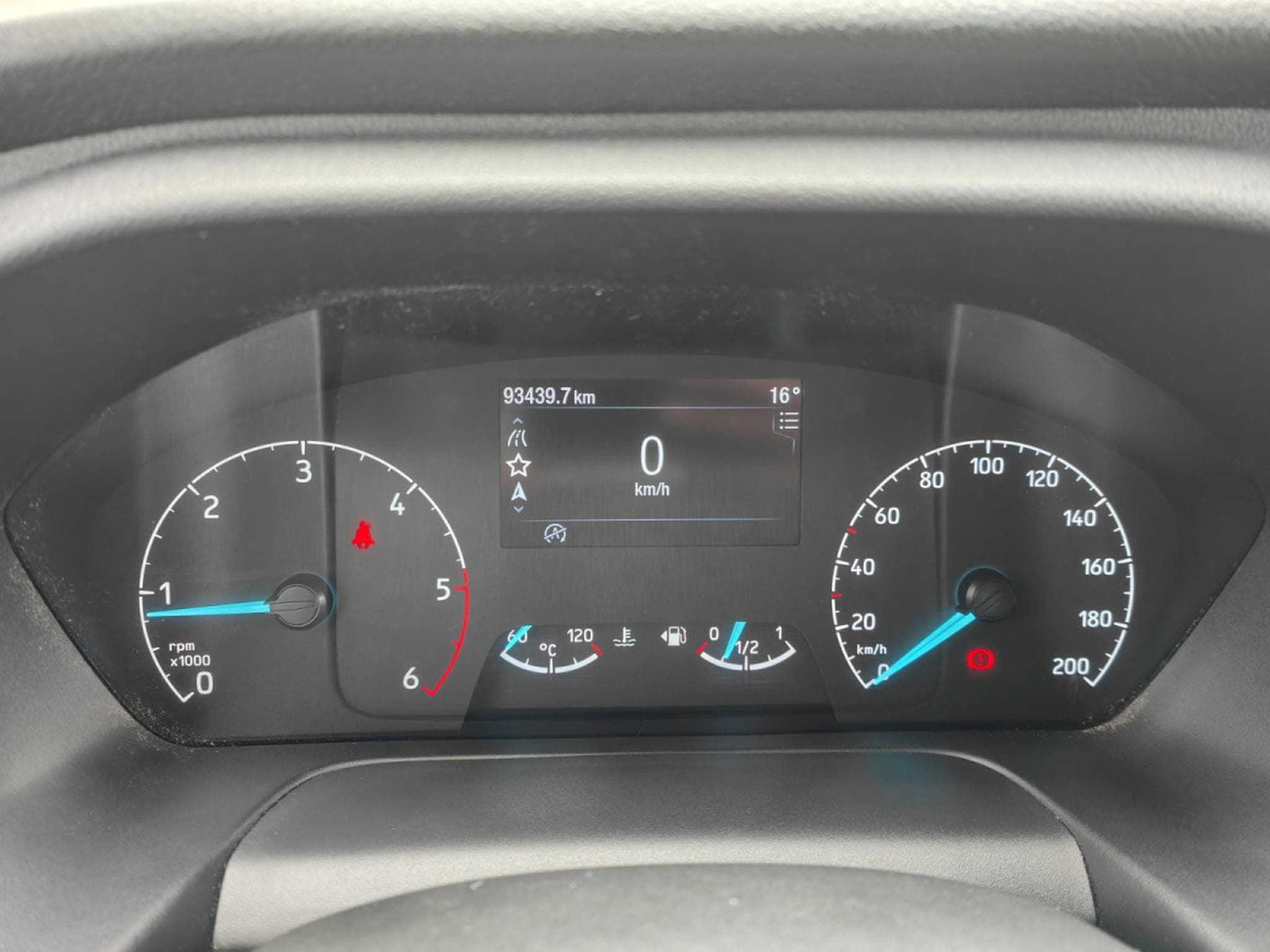Ford Tourneo 2.0 TDCI L2H1 5 PLACES CARPLAY CAMERA GPS BLUETOOTH (2021) - Photo 21