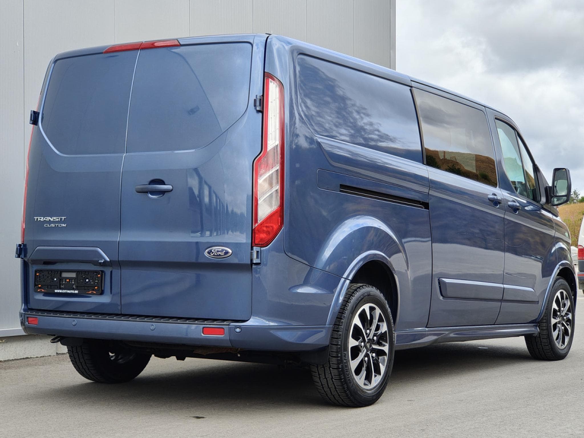 Ford Tourneo 2.0 TDCI L2H1 5 PLACES CARPLAY CAMERA GPS BLUETOOTH (2021) - Photo 24