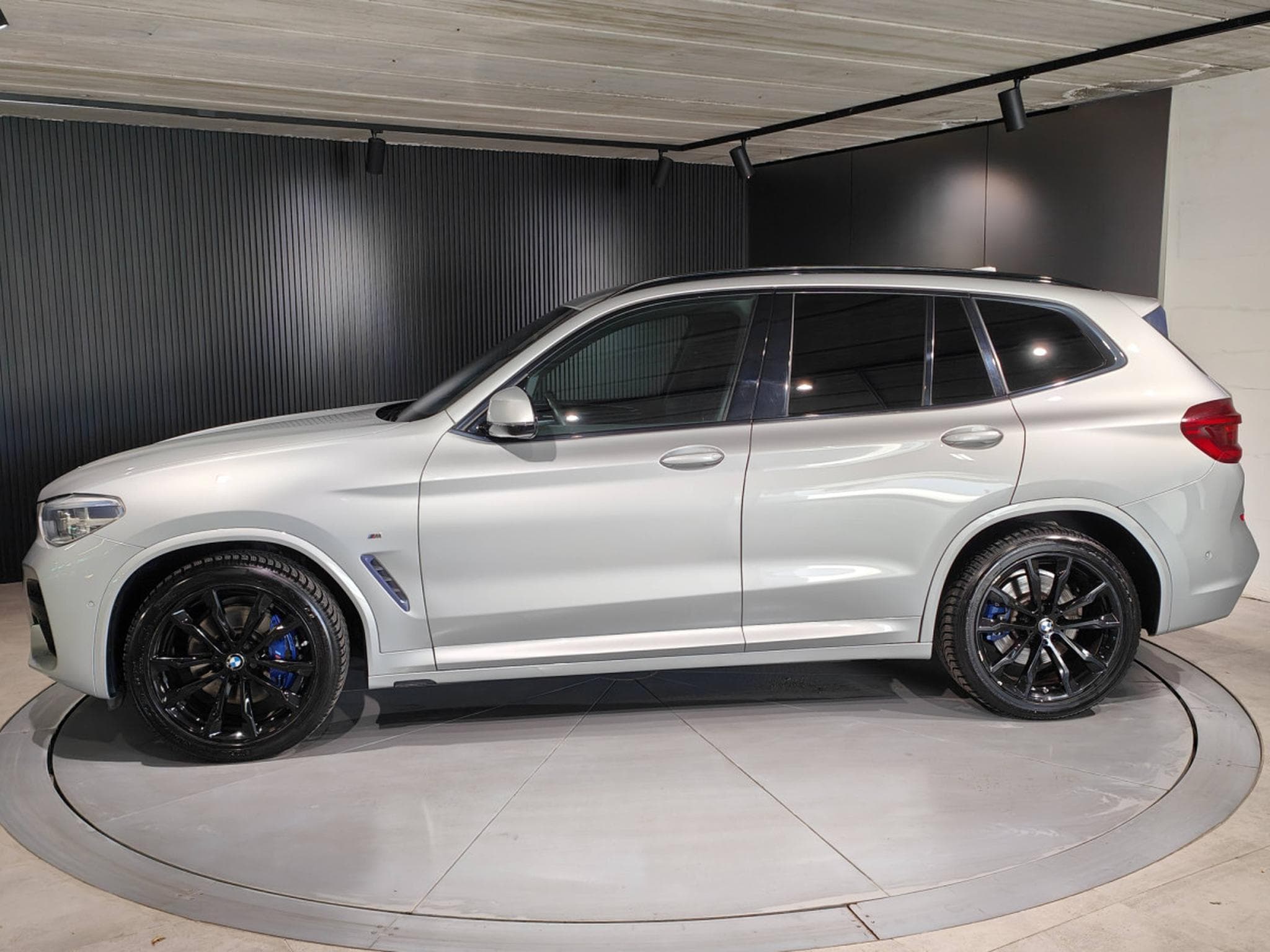 BMW X3 SDRIVE 18D PACK M CARPLAY CAMERA TOIT PANO OUVRANT SIEGES ET (2020) - Photo 5