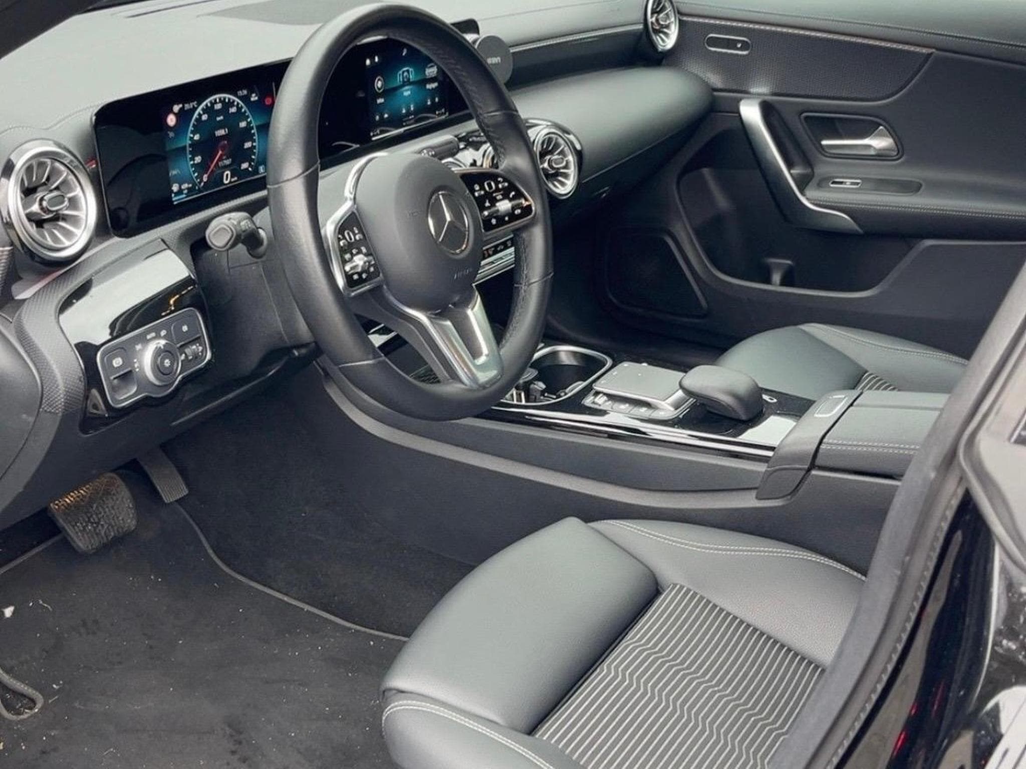 Mercedes CLA 200 Progressive Line (2022) - Photo 3
