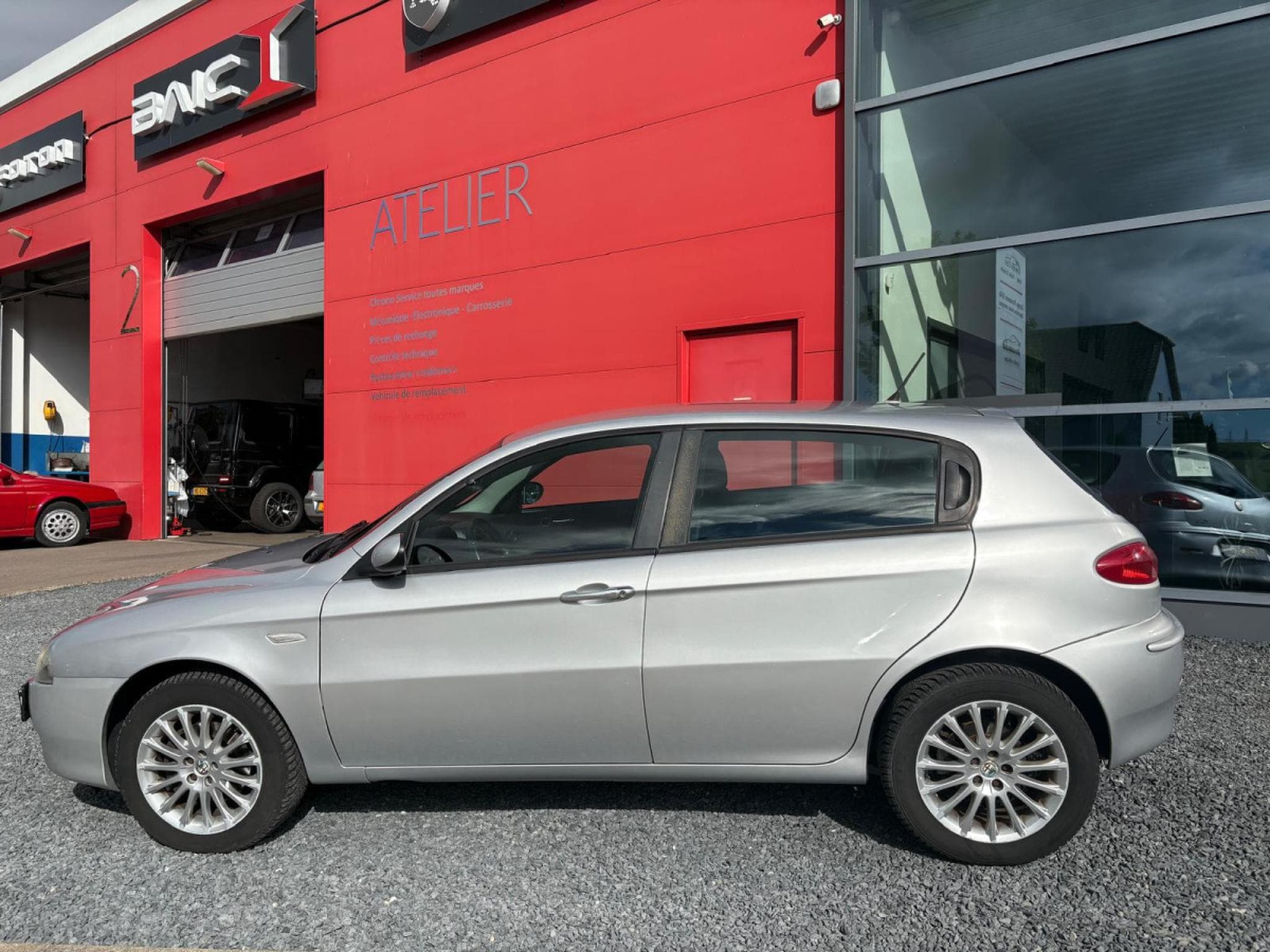 Alfa-Romeo 147 1.9 JTD (2008) - Photo 3