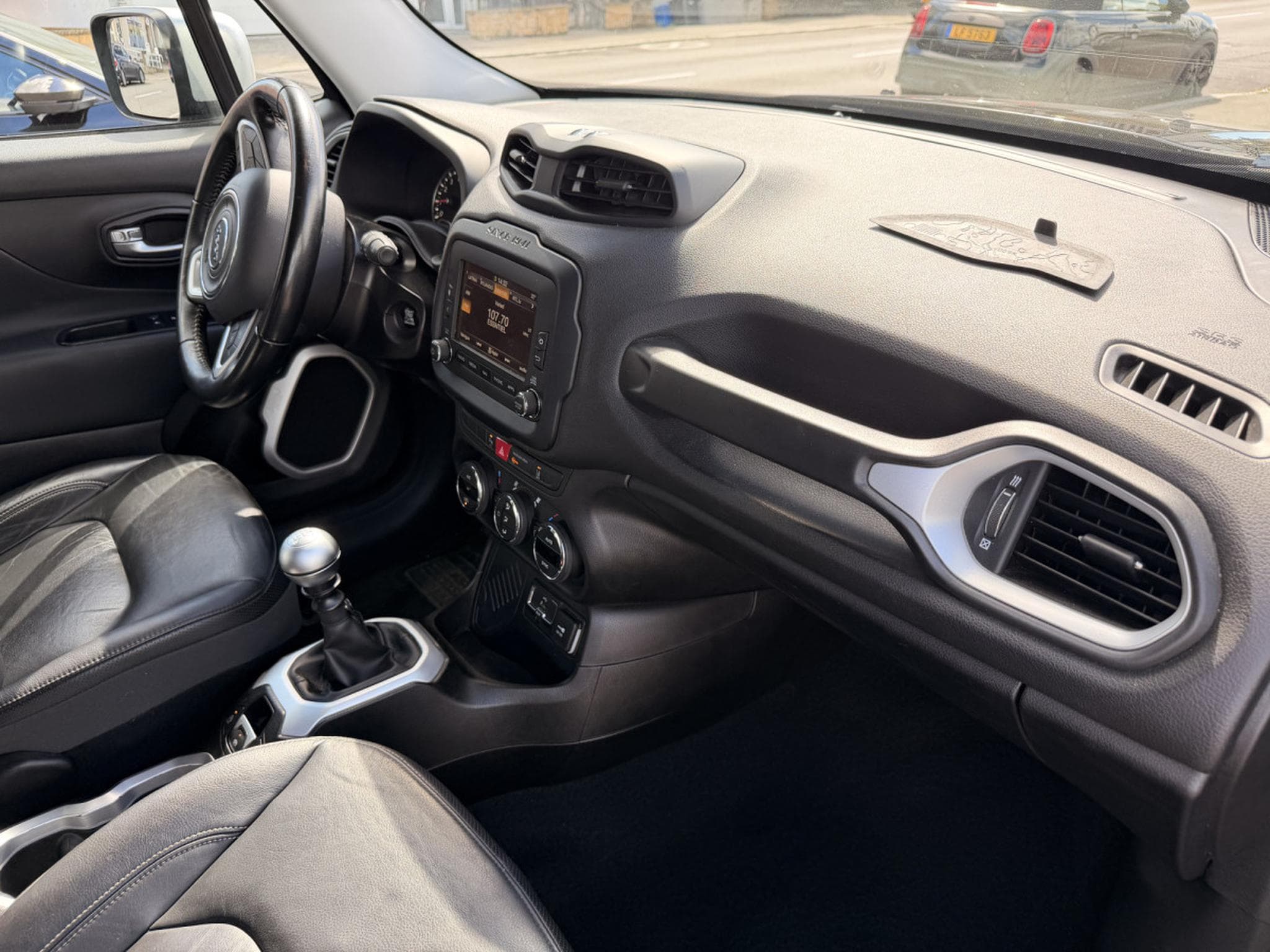 Jeep Renegade 1.4 136 LIMITED (2017) - Foto 11