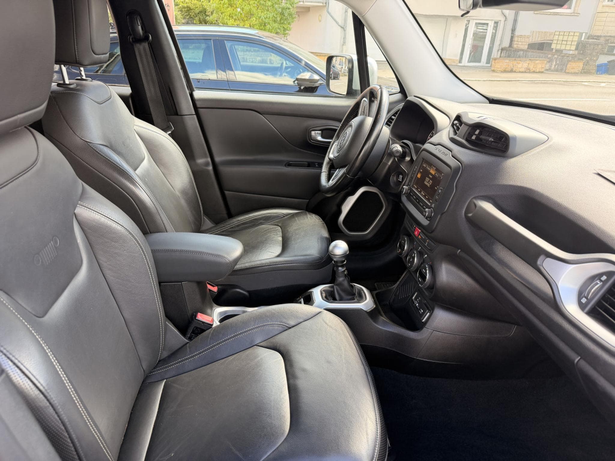Jeep Renegade 1.4 136 LIMITED (2017) - Foto 15