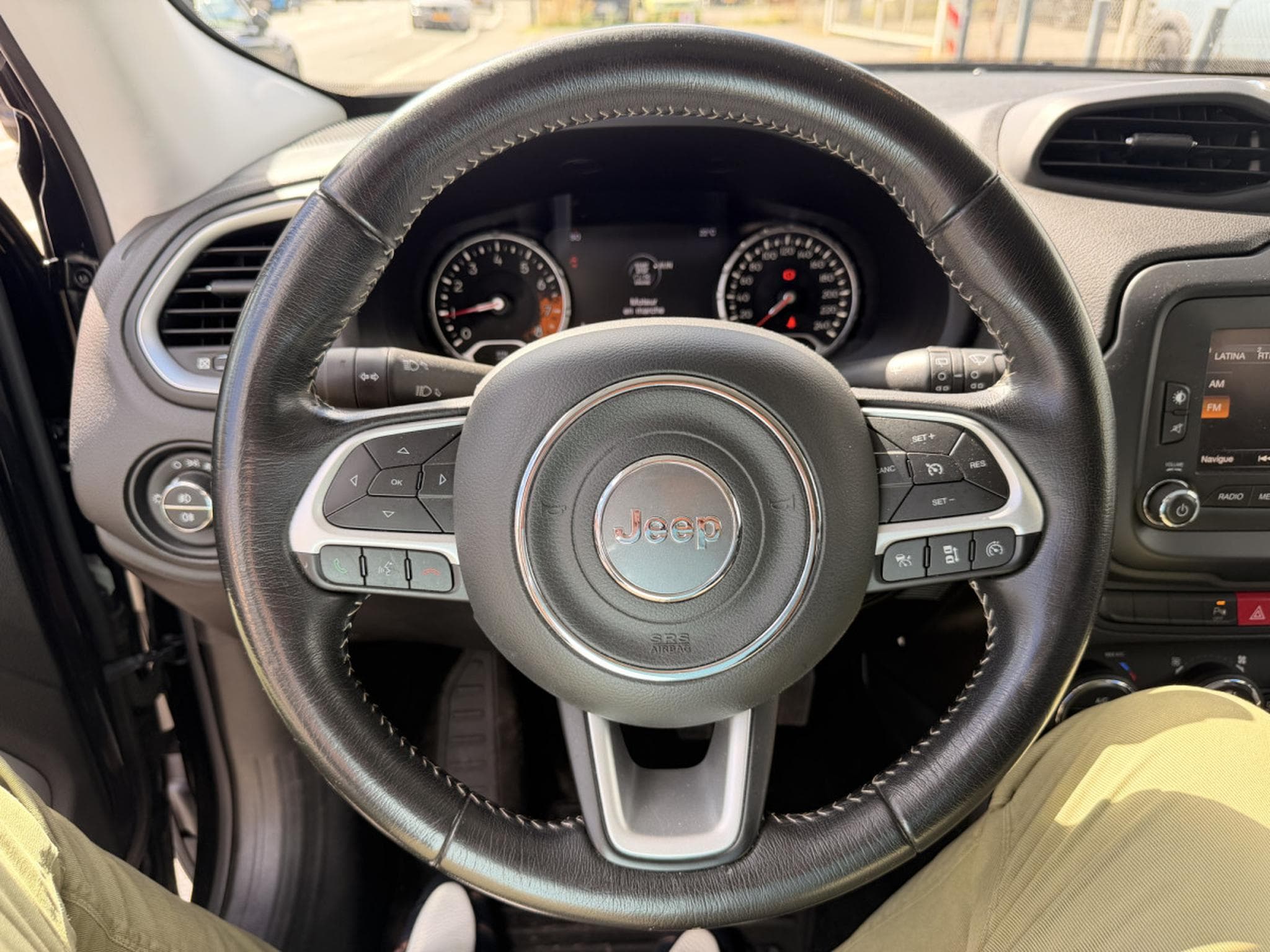 Jeep Renegade 1.4 136 LIMITED (2017) - Foto 17