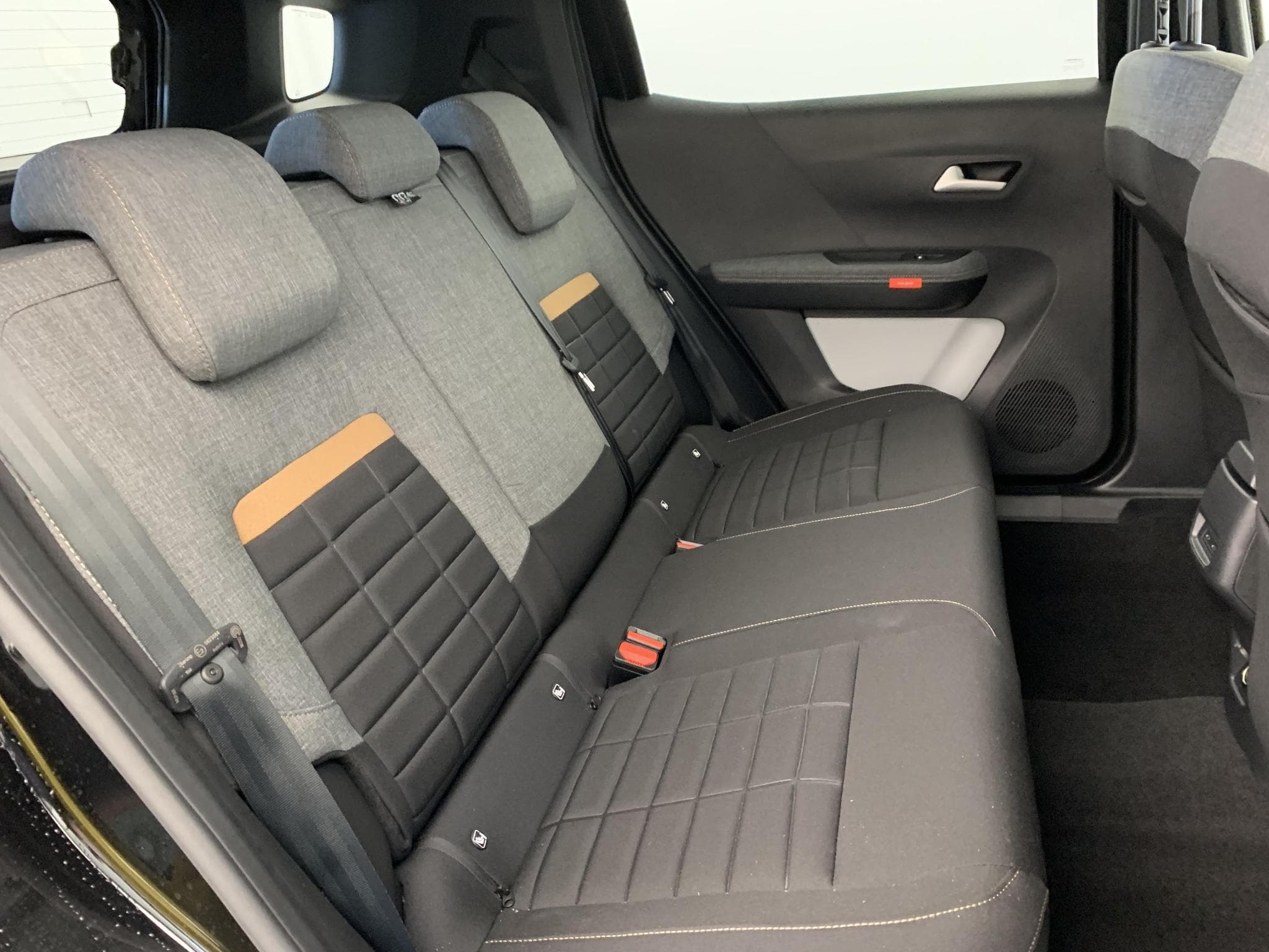 Citroën C3 Aircross Hybride 145 ch Aut Plus (2026) - Photo 10